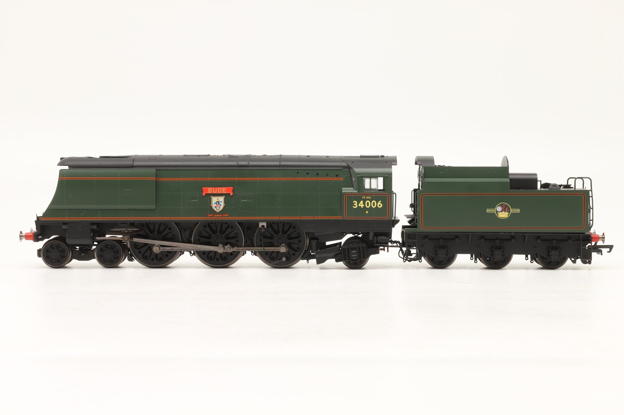Hornby OO R3310 West Country Class 34006 'Bude' in BR Green L/C