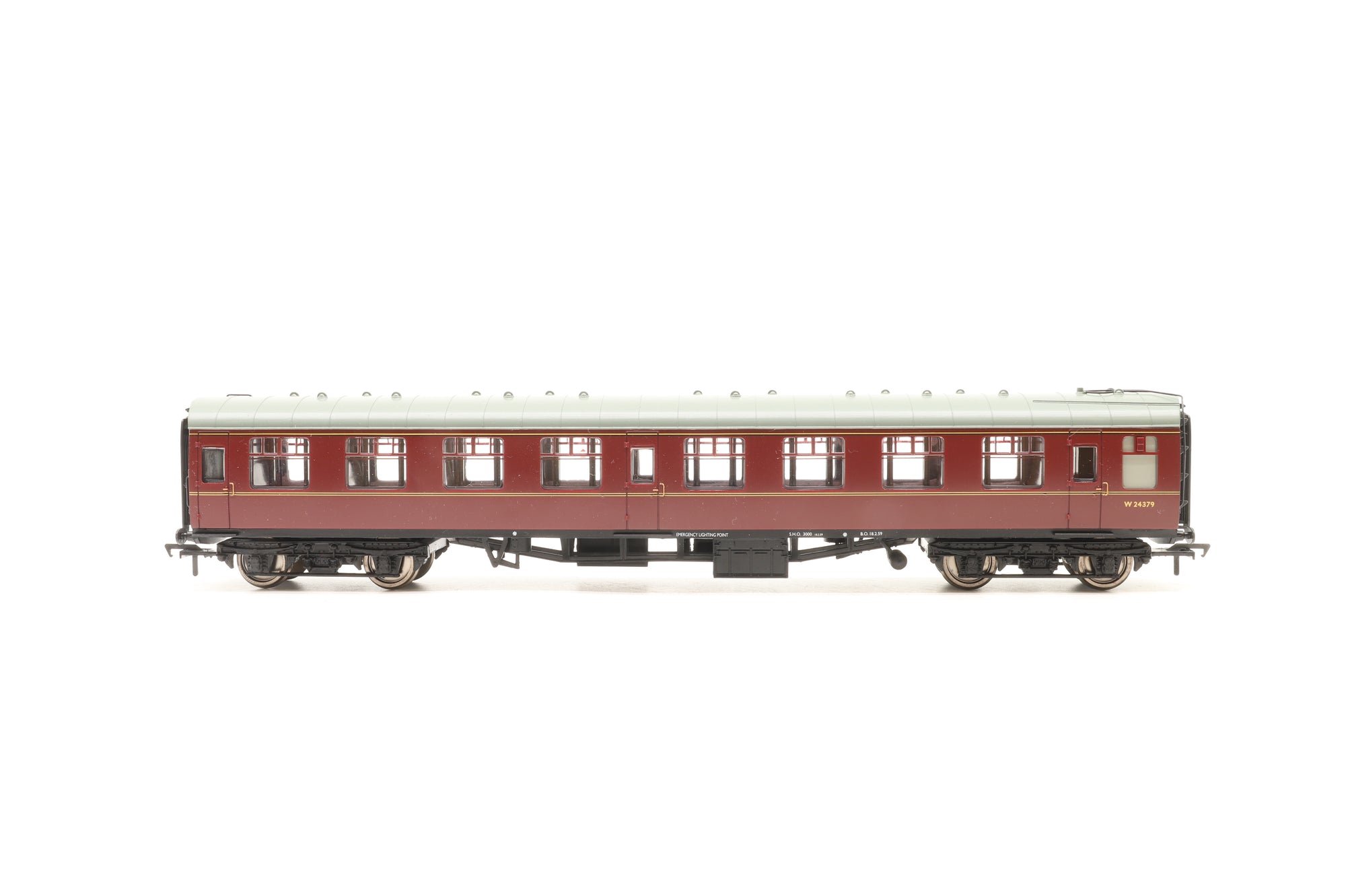 Bachmann OO Rake of 4x Mk1s in BR Maroon