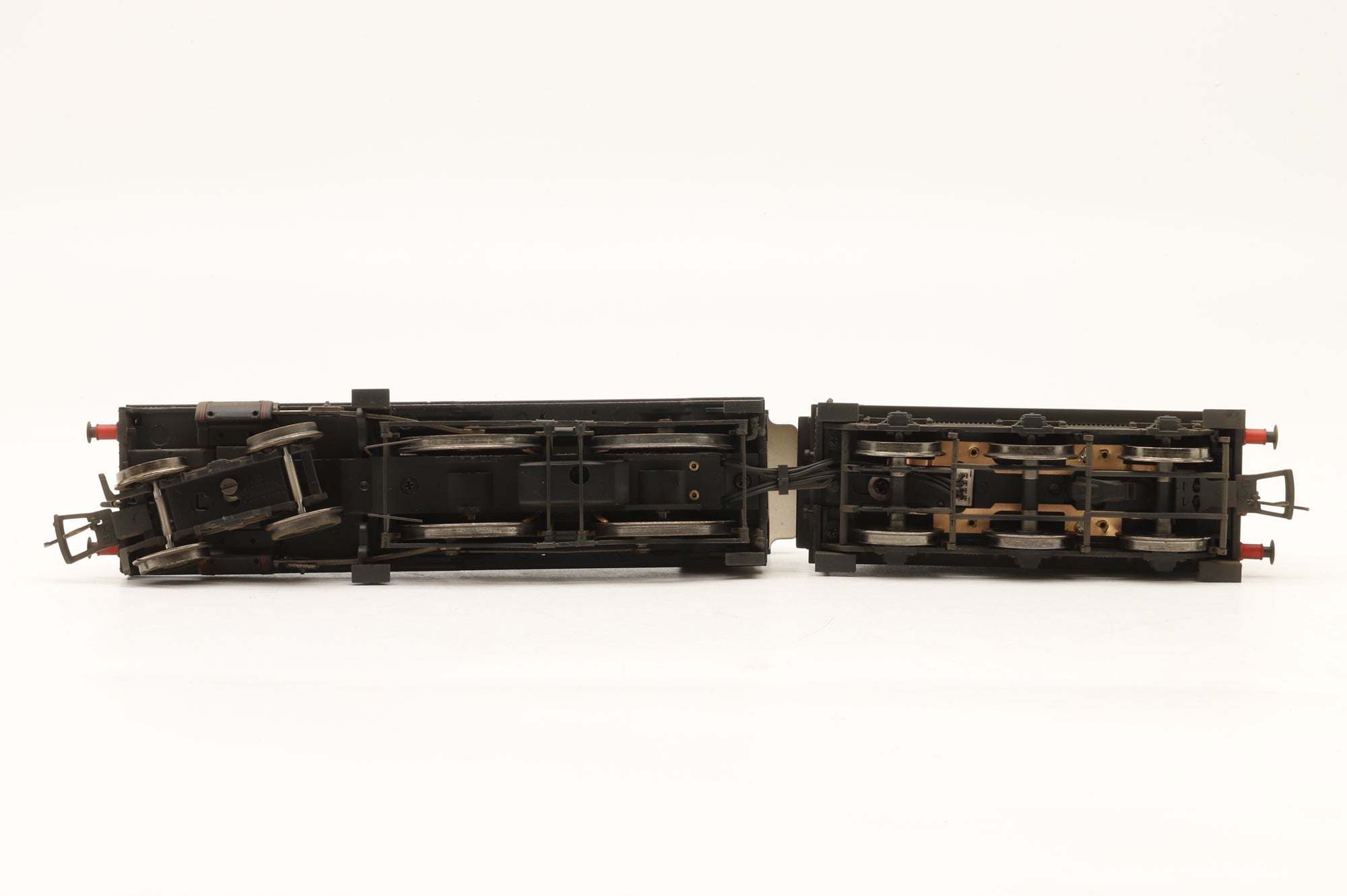 Bachmann OO 31-932 LMS 4P Compound 41123 in Lined BR Black w/ Early Crests – Weathered