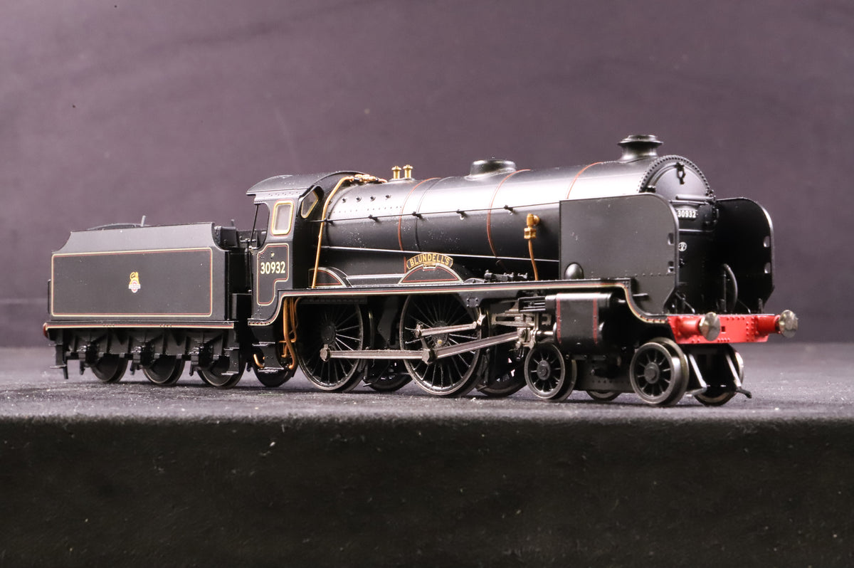 Hornby OO R2744 Schools Class &#39;30932&#39; &#39;Blundell&#39;s&#39; BR Lined Black E/C