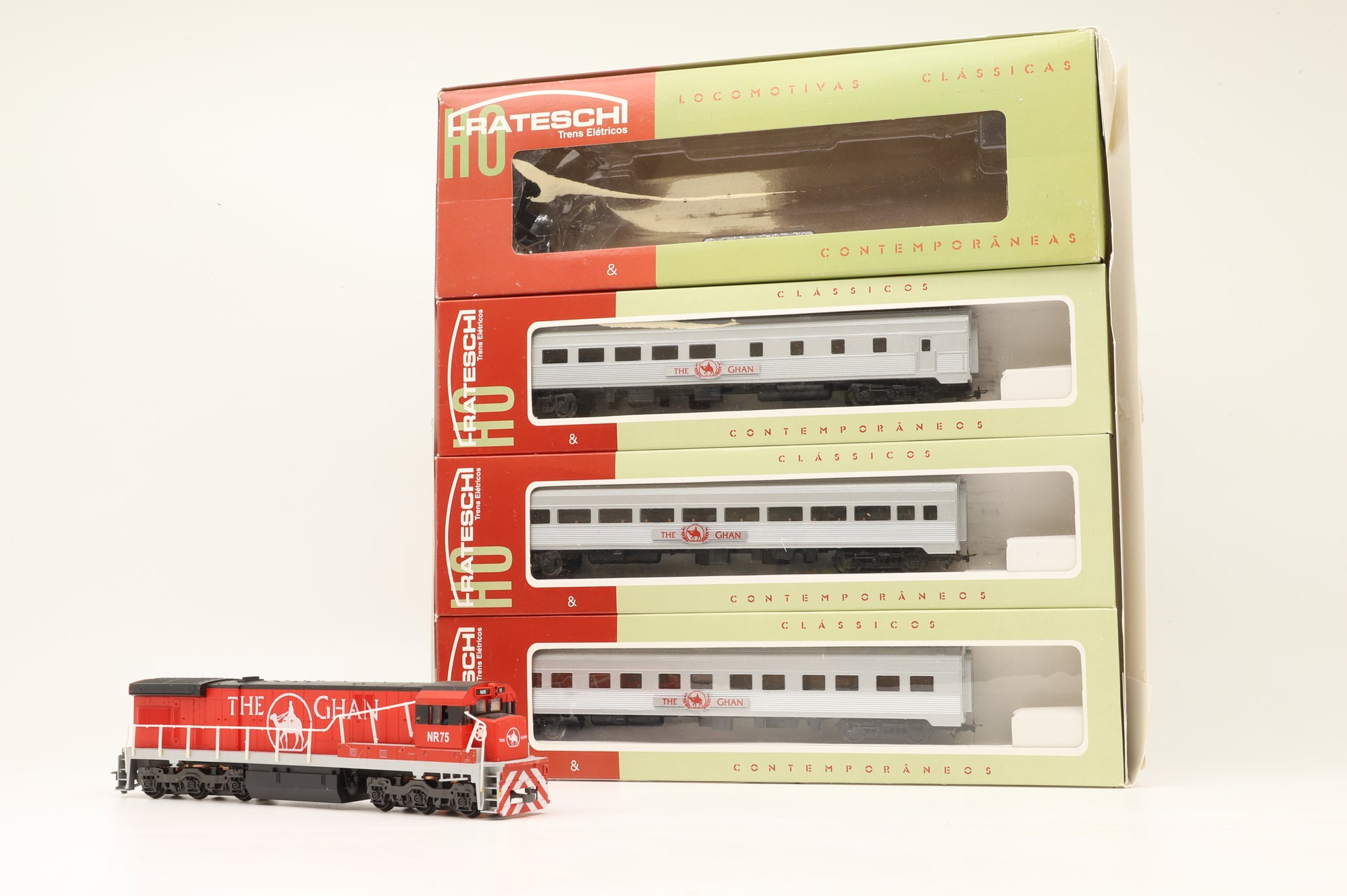 WORKSHOP Frateschi HO 'The Ghan' Train Set Incl. GE C30-7 & 3x Budd Coaches