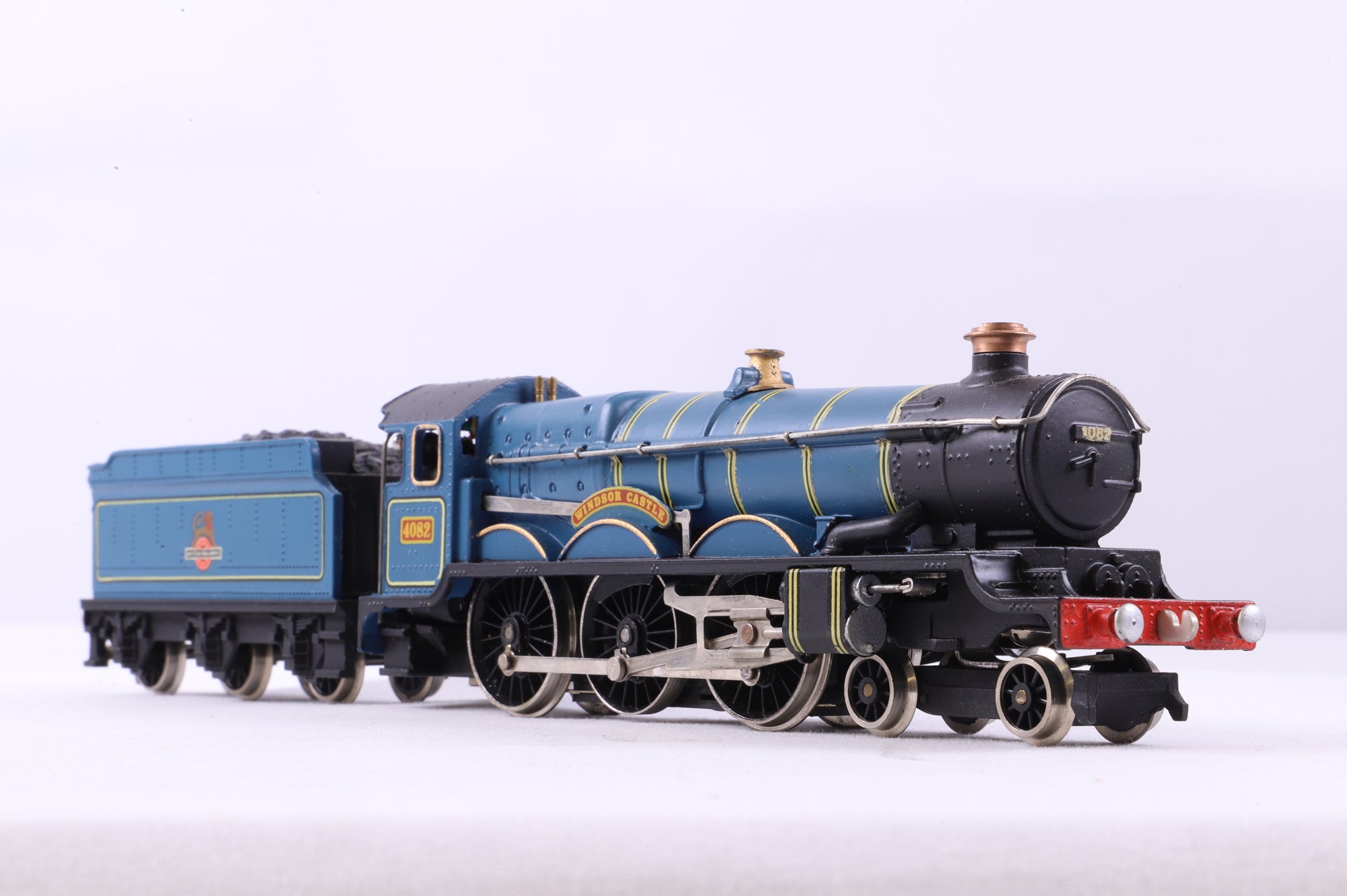 Wrenn OO W2235 Castle Class '4082' 'Windsor Castle' BR Blue