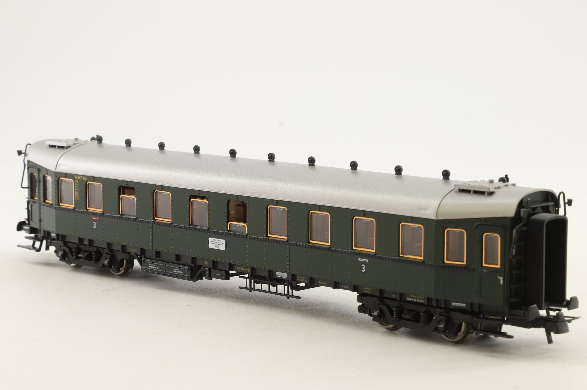 Roco HO 45362 DB Green Third Class Coach