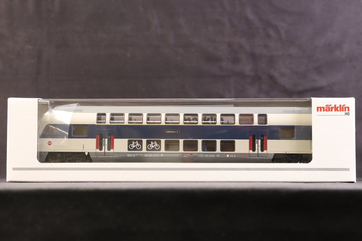 Marklin HO 43599 Copenhagen Commuter Service Bi-Level Car Set