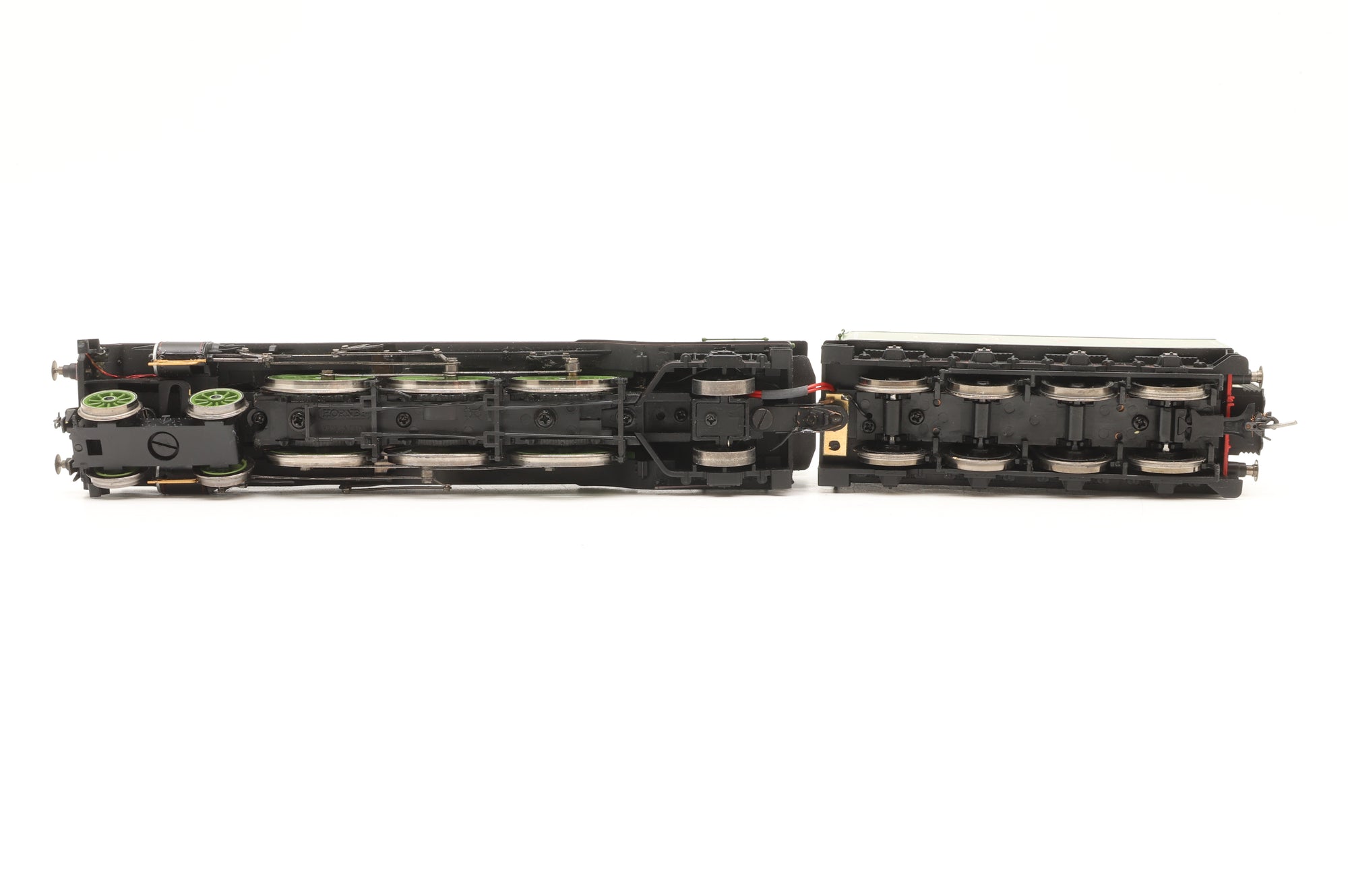 WORKSHOP Hornby OO Class A3 4472 'Flying Scotsman' in LNER Green – DCC Sound