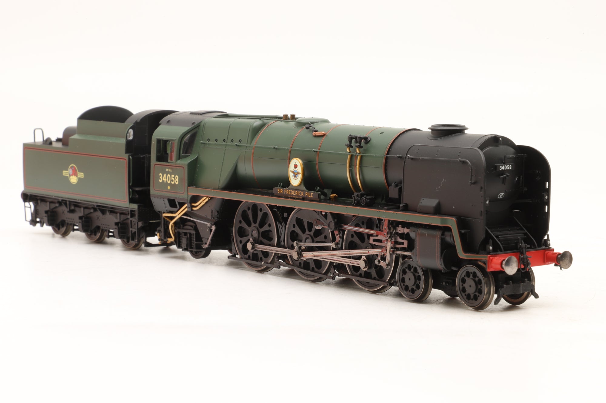 Hornby OO R2709 Battle of Britain Class '45058' 'Sir Frederick Pile' BR Lined Green L/C