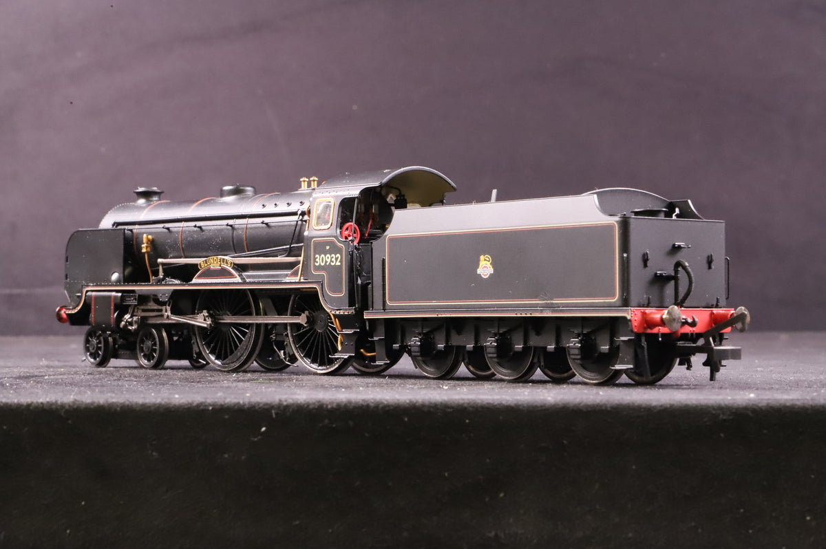 Hornby OO R2744 Schools Class &#39;30932&#39; &#39;Blundell&#39;s&#39; BR Lined Black E/C