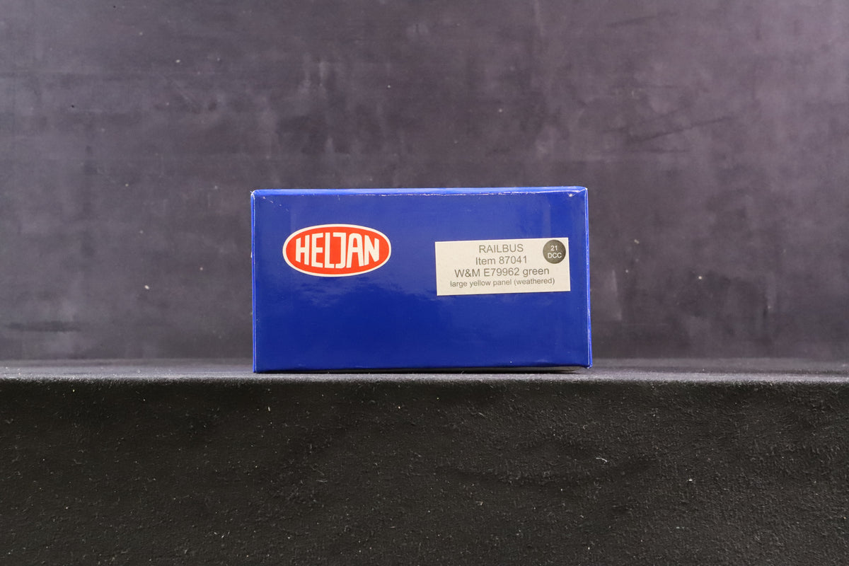 Heljan OO 8704 Railbus W&amp;M &#39;E79962&#39; BR Green Large Yellow Panel, Weathered