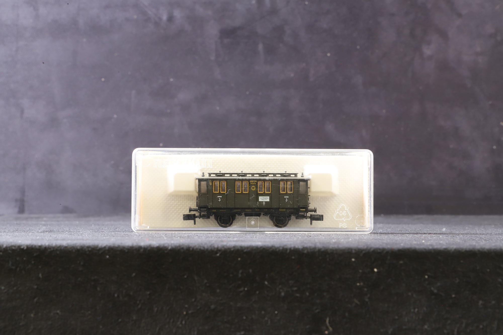 Fleischmann N Rake Of 6 DRG 4 Wheel Coaches Inc. 8058x3 & 8059x3