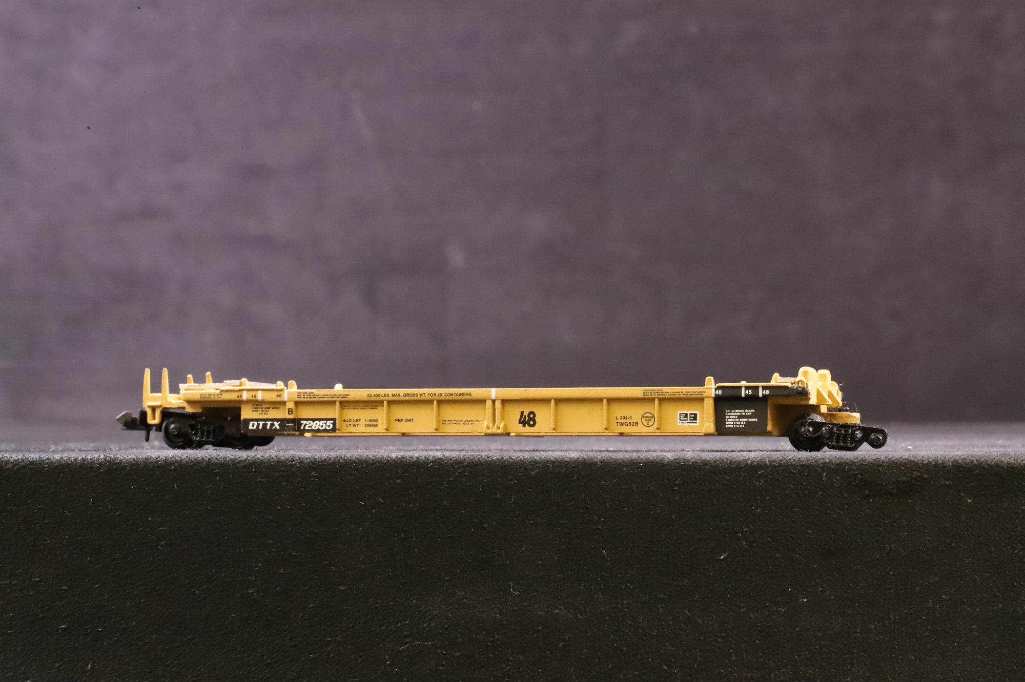 WORKSHOP Walthers N Gauge 932-8108 Thrall 5-Unit Articulated Double Stack Car No.72855 in TTX Livery