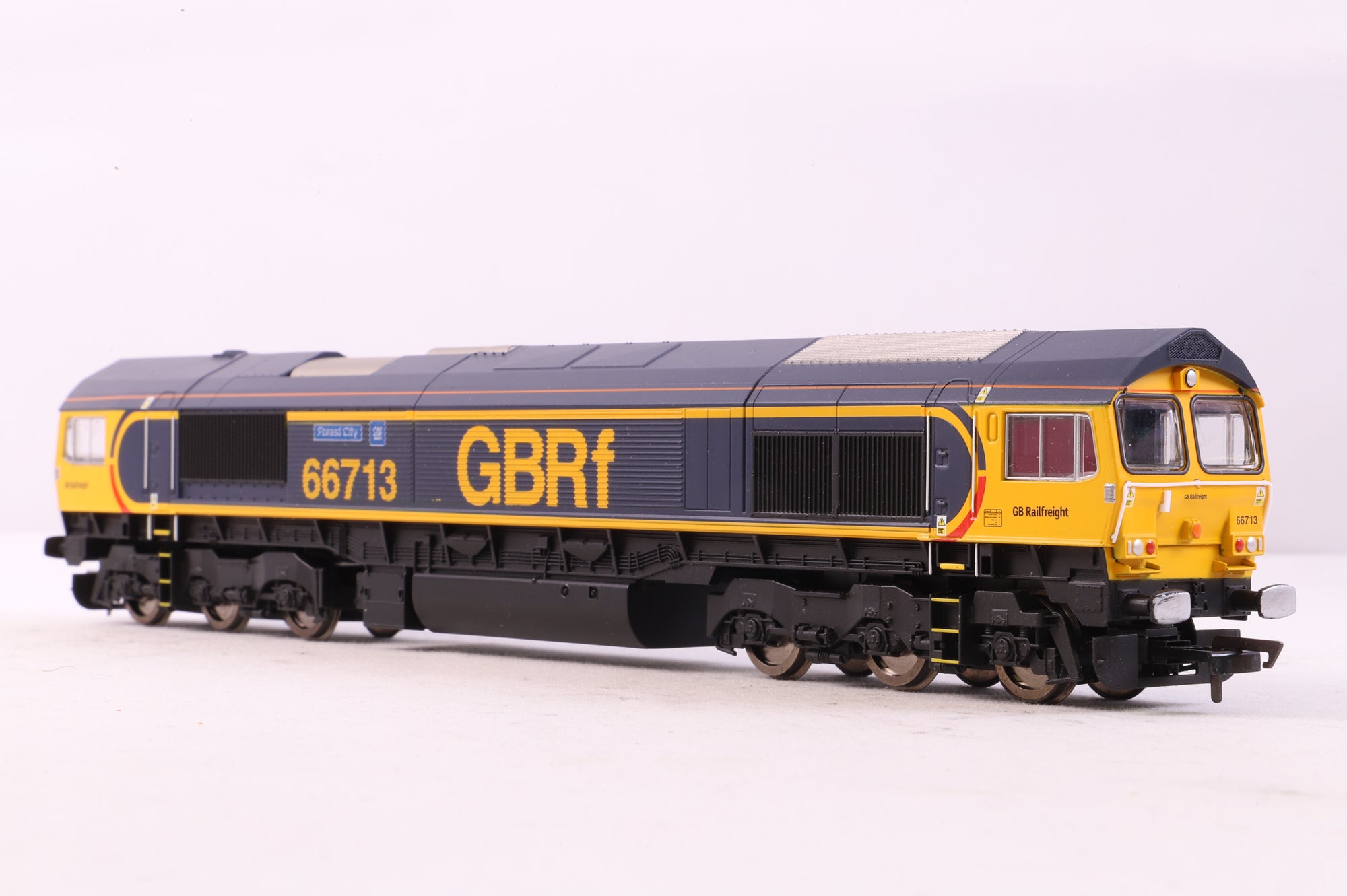 Hornby OO R30020 Class 66 '66713' 'Forest City' GBRf