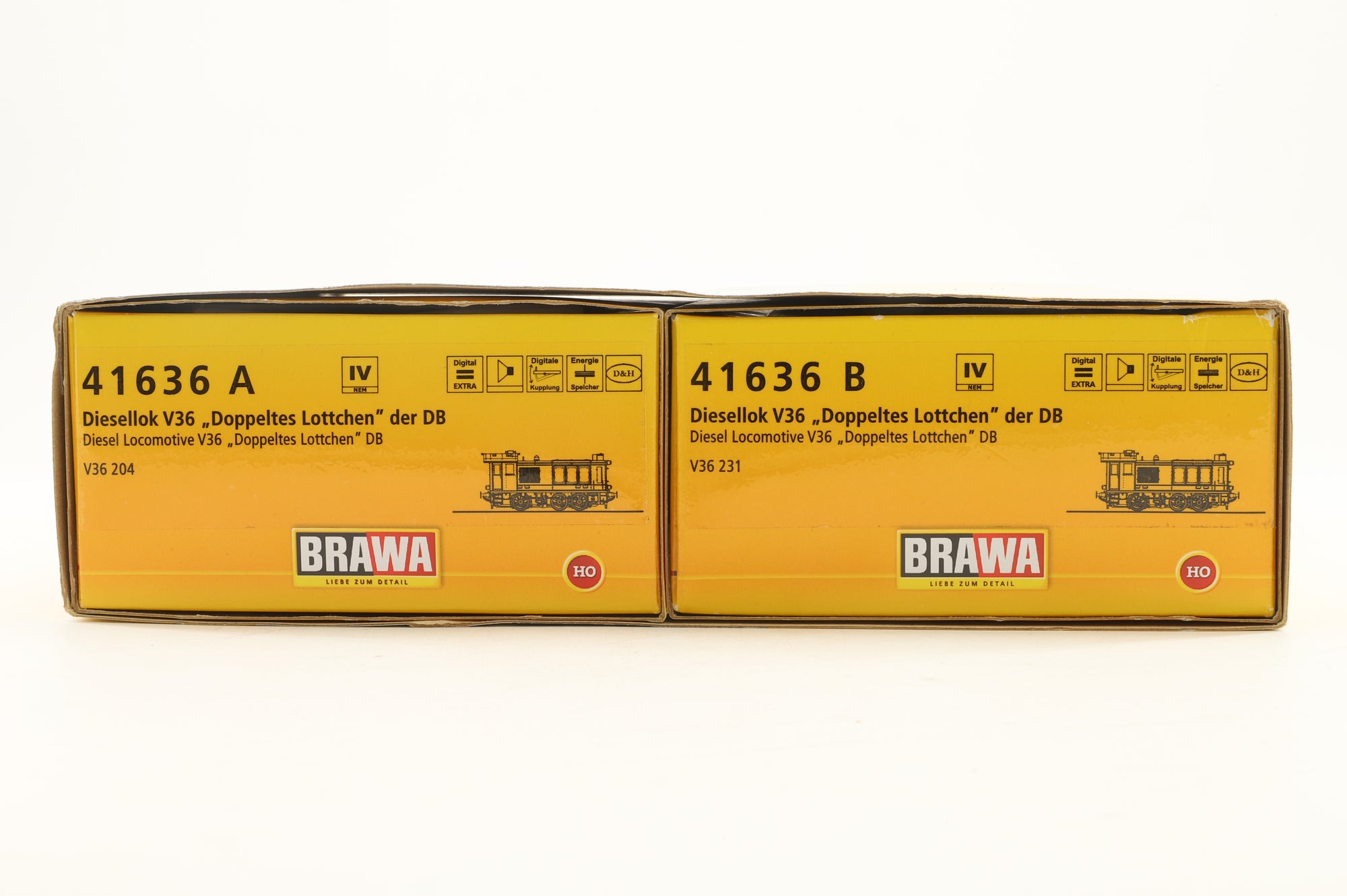 Brawa HO 41636 A/B Twin Pack of V36 Engines 204/231 in DB Black/Red - DCC Sound