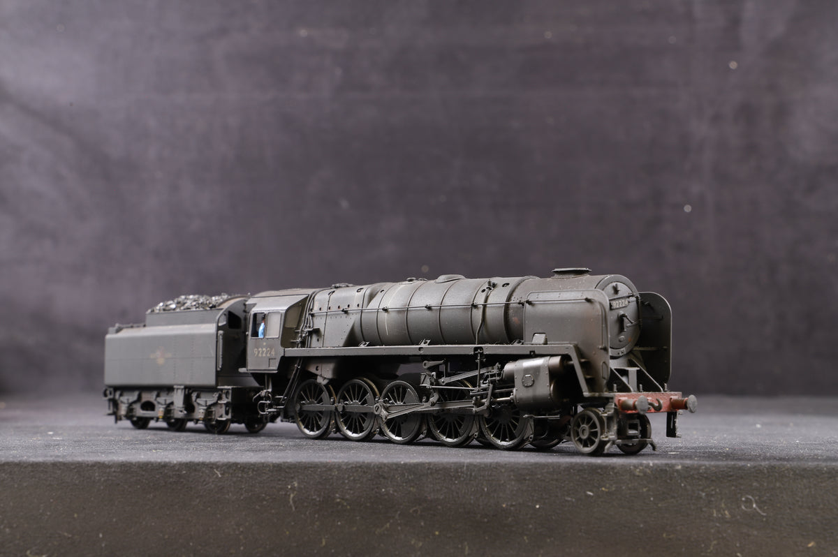 Bachmann OO 32-860 BR Standard Class 9F &#39;92211&#39; BR Black L/C Weathered