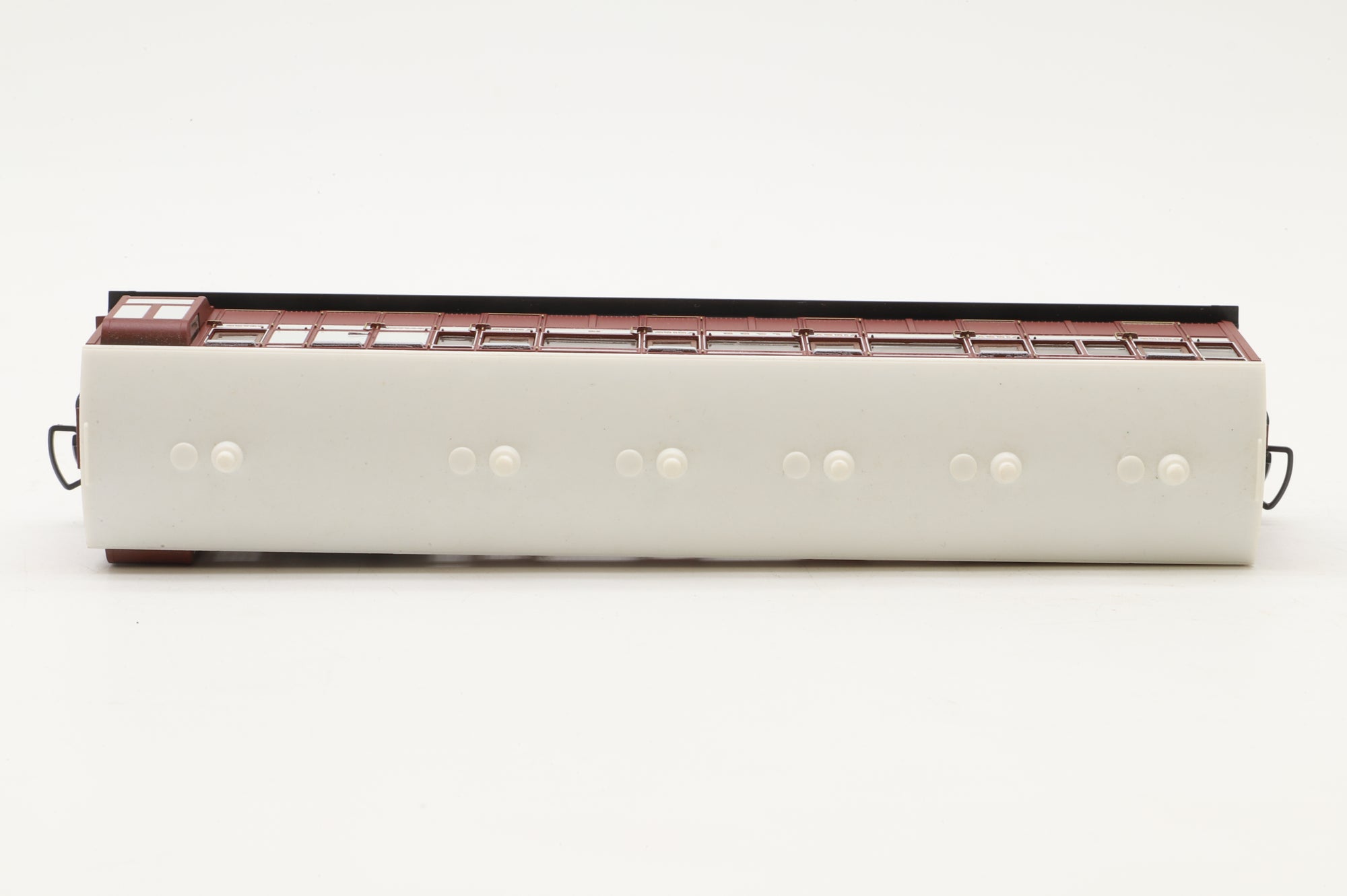 PECO OO-9 GR400A/420A Rake of 2x Narrow Gauge Coaches in L&B Maroon/Cream