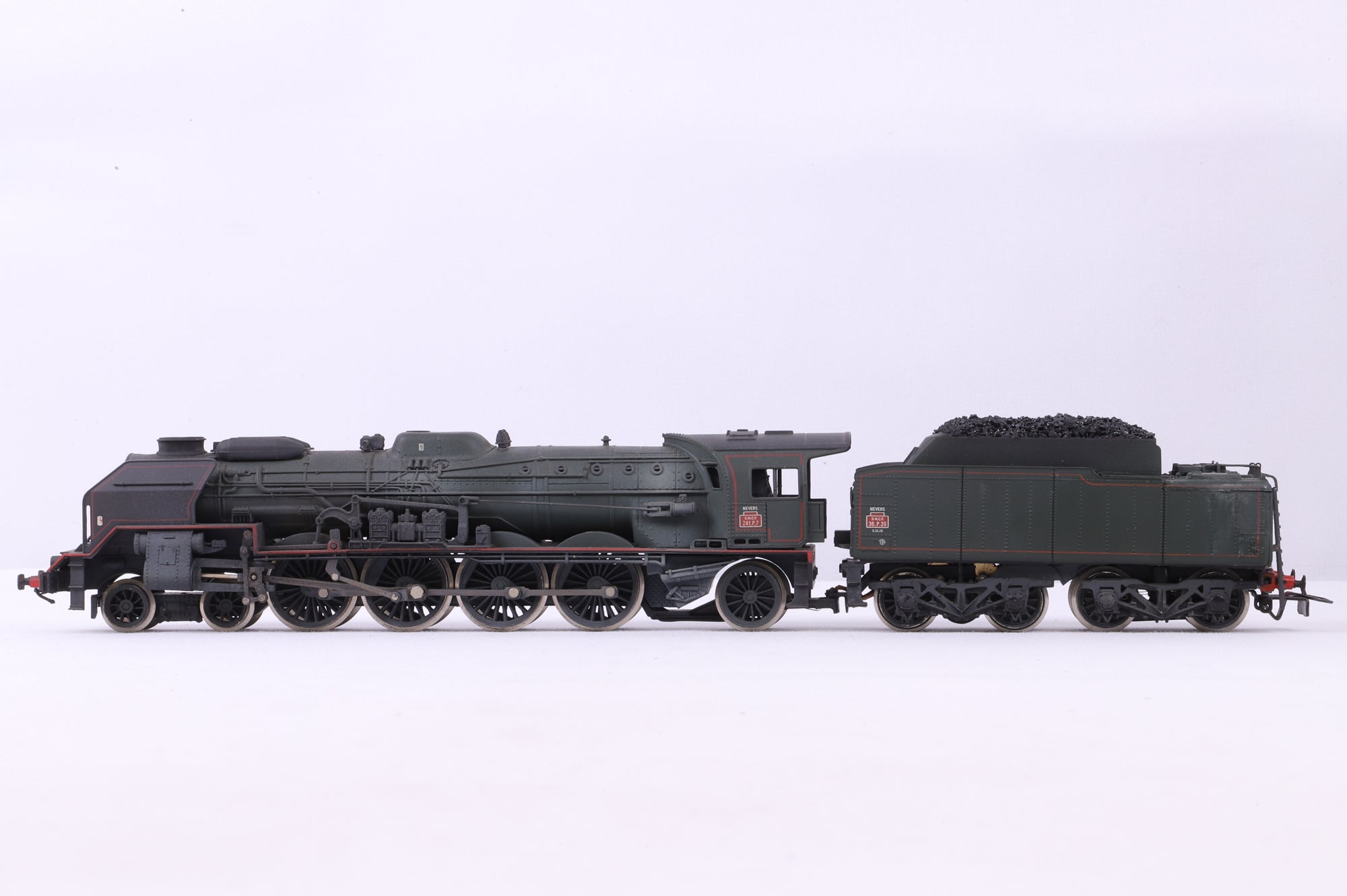 Jouef HO 8241 Class 241P 4-8-2 SNCF Weathered