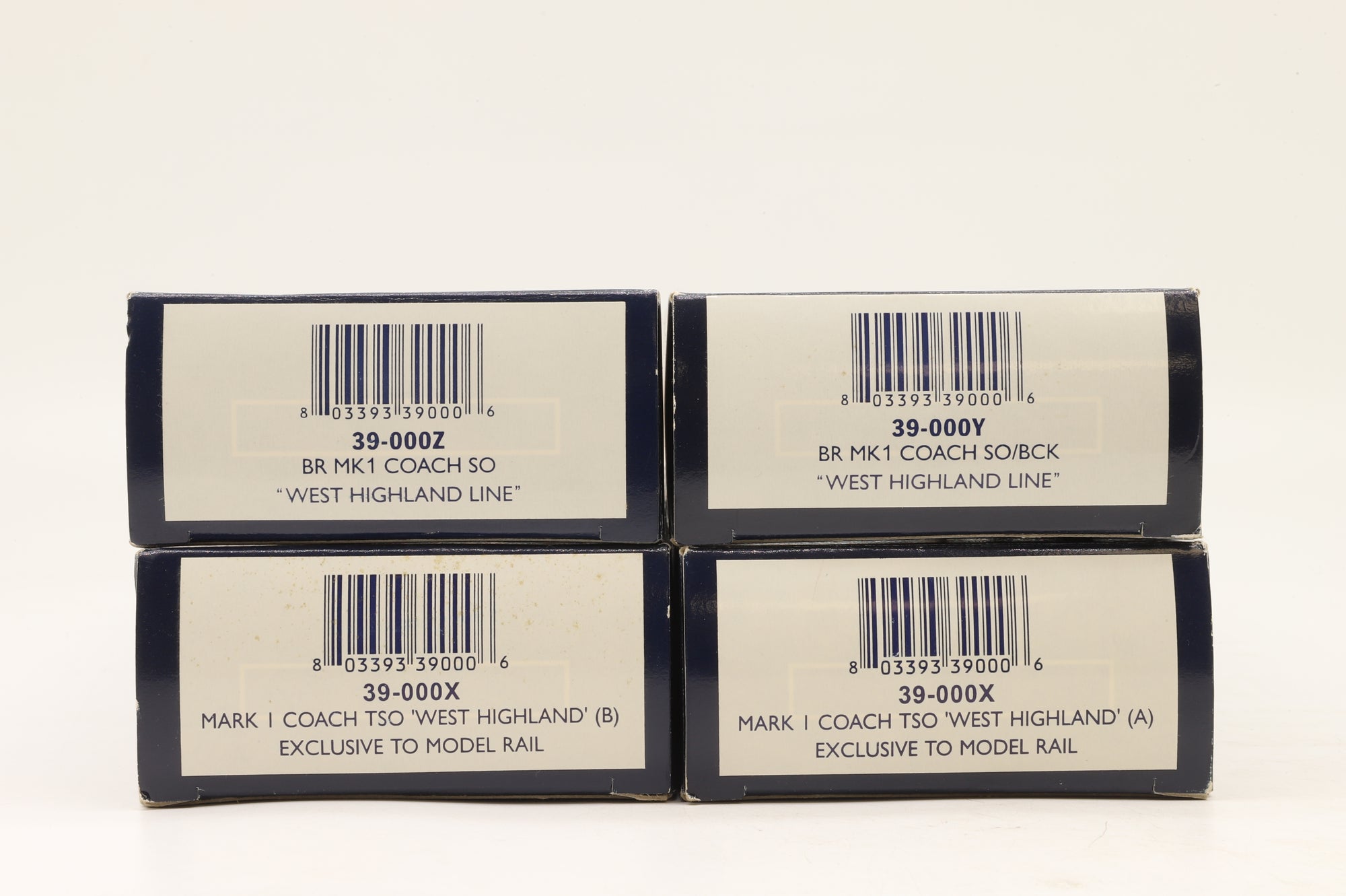 Bachmann OO Rake Of 4 BR Mk1 West Highland Line Coaches Inc. 39-000Y, 39-000X x2 & 39-000Z