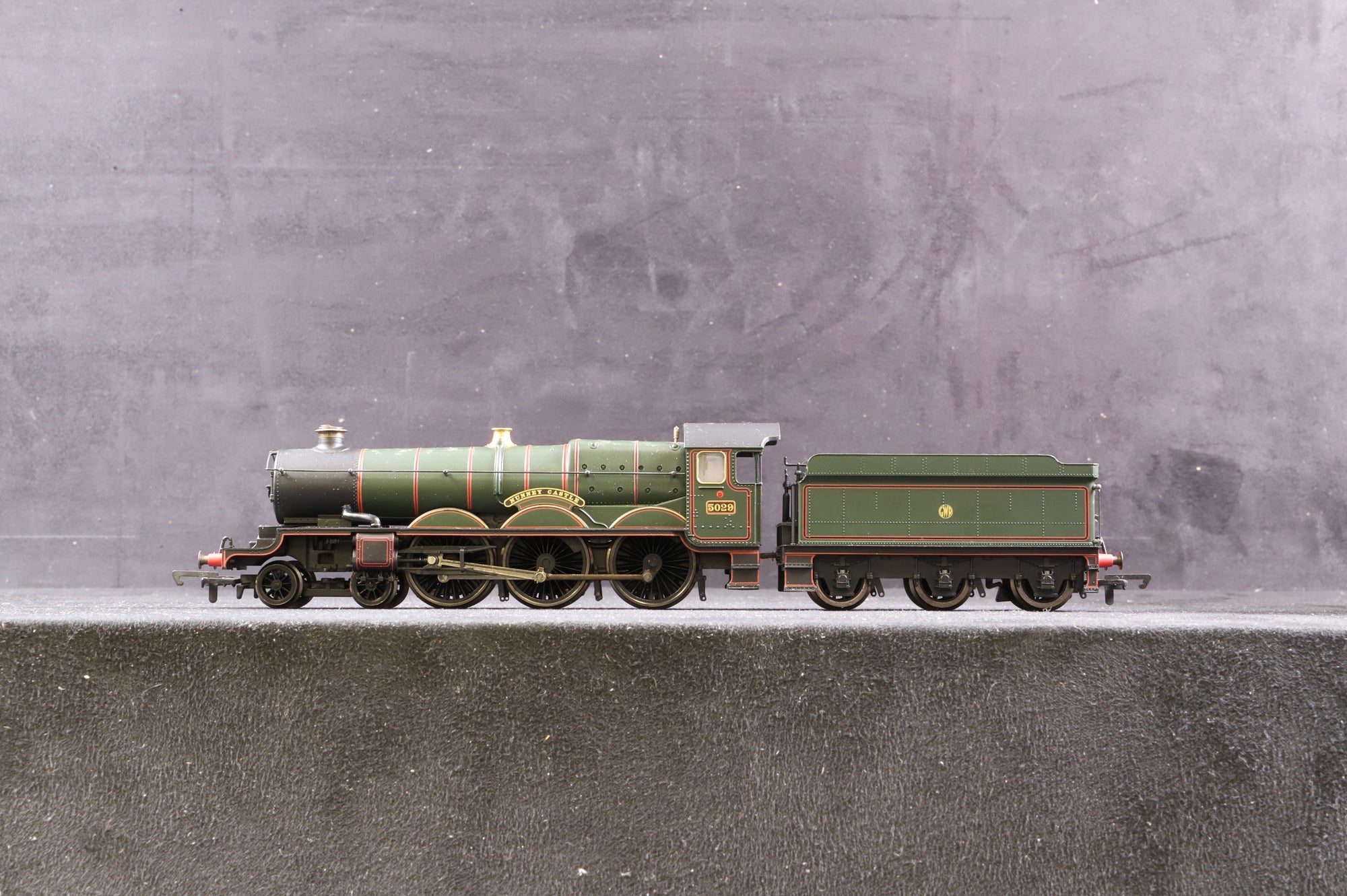 Hornby OO R2196M The Cambrian Coast Express Train Pack Ltd Ed 356/1500