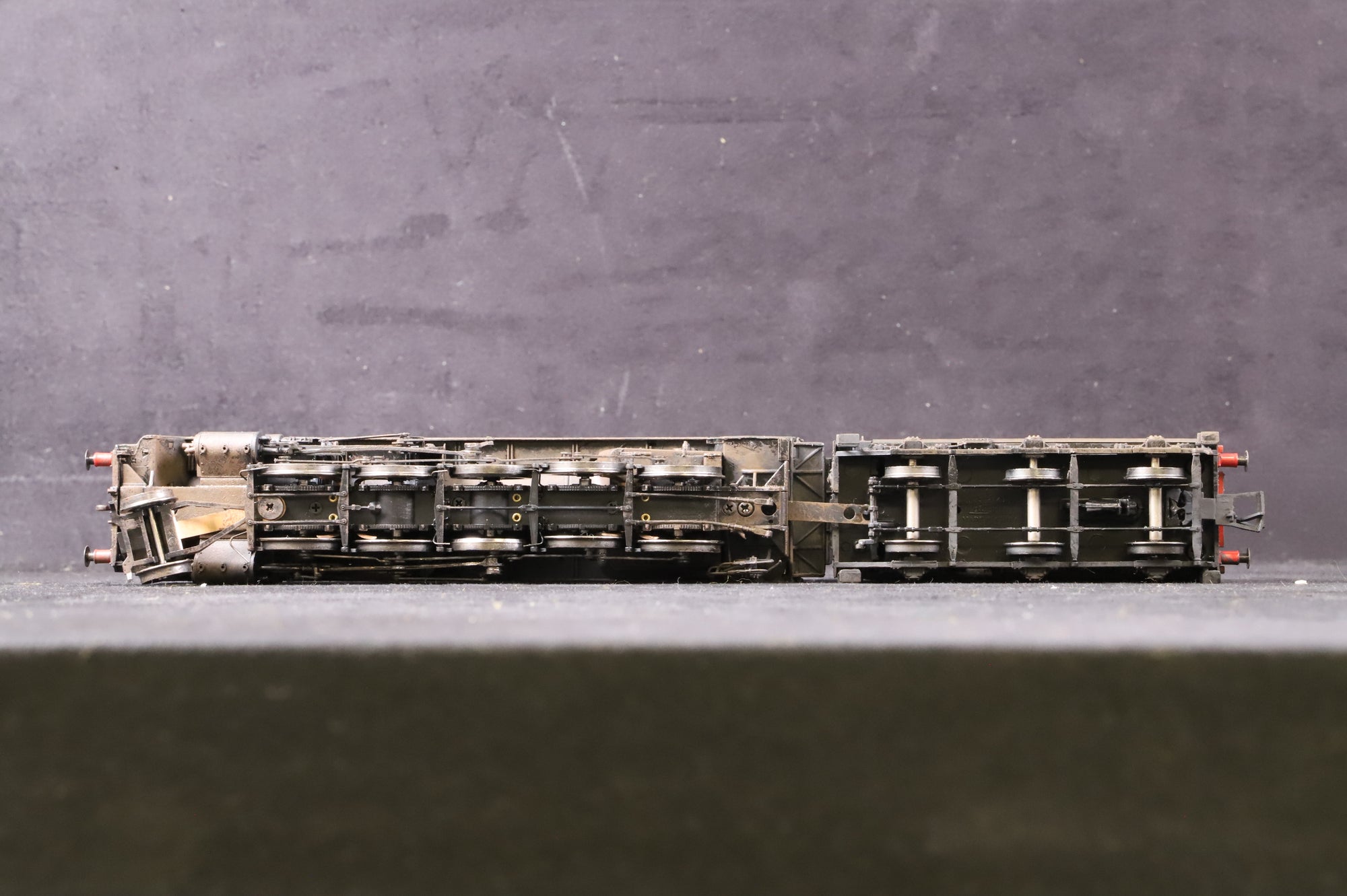 WORKSHOP Bachmann OO Class 9F 92212 in BR Black w/ Late Crests - Weathered