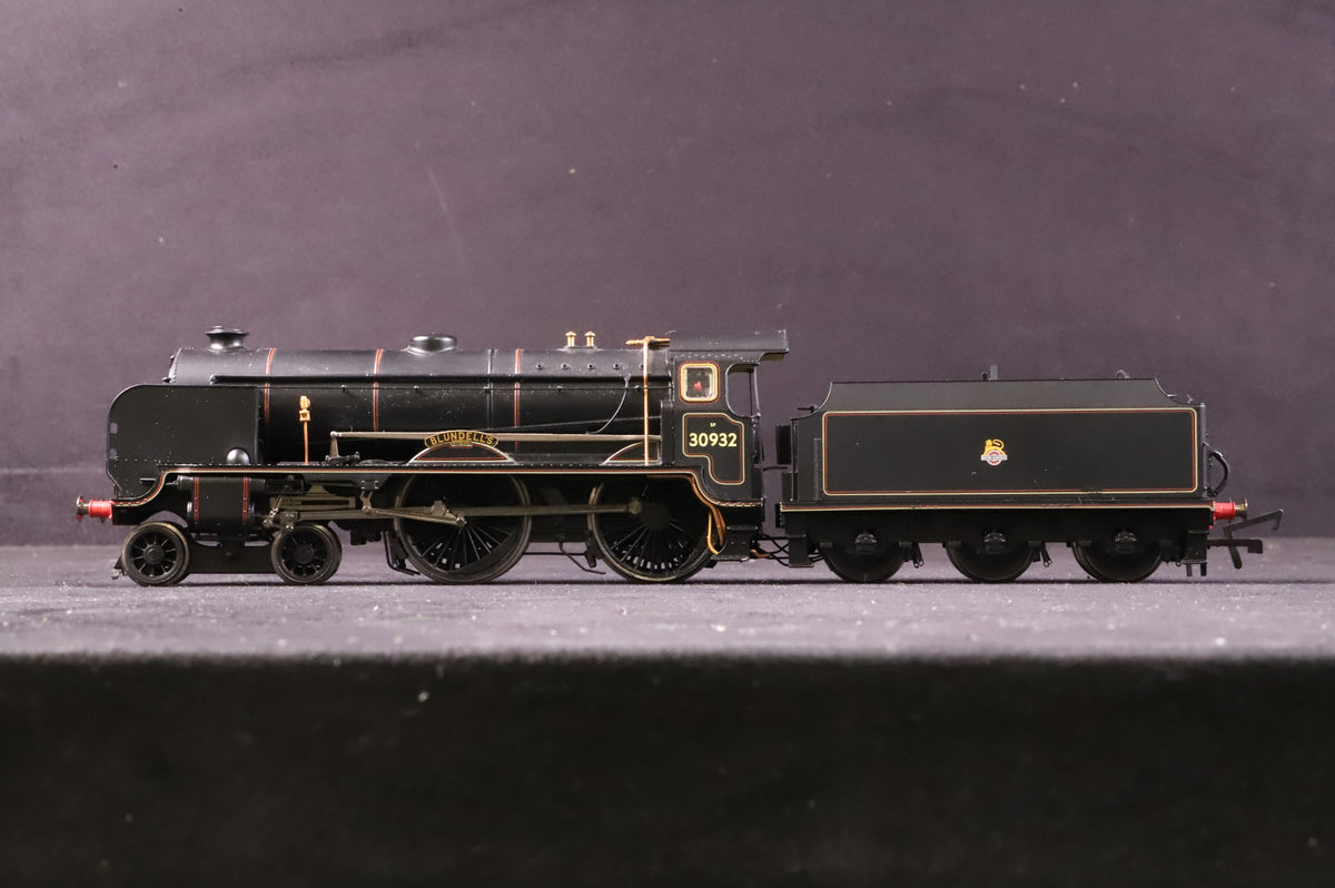 Hornby OO R2744 Schools Class &#39;30932&#39; &#39;Blundell&#39;s&#39; BR Lined Black E/C