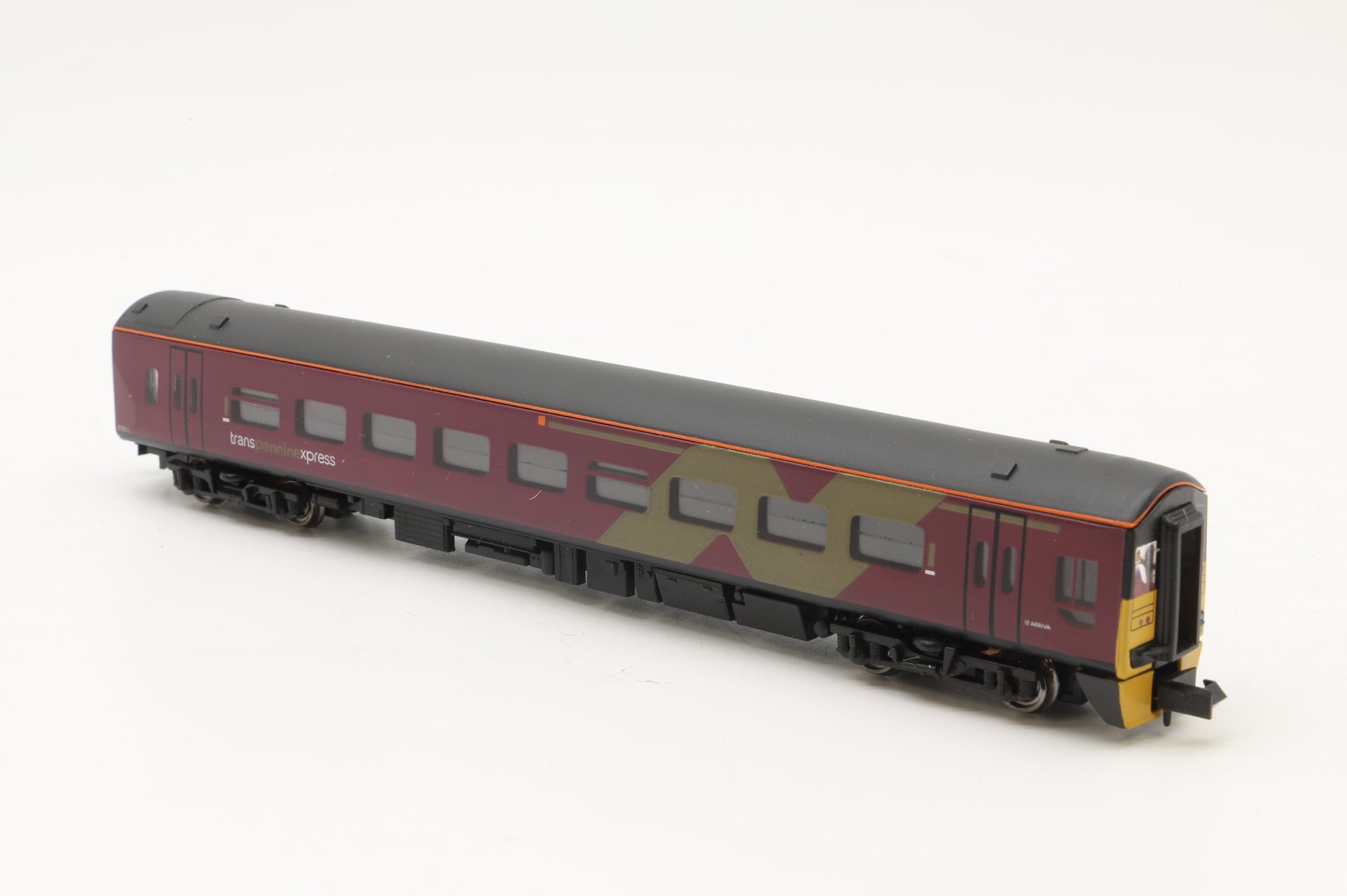 WORKSHOP Graham Farish N 371525 Class 158 3-Car DMU in Trans Pennine Express Livery
