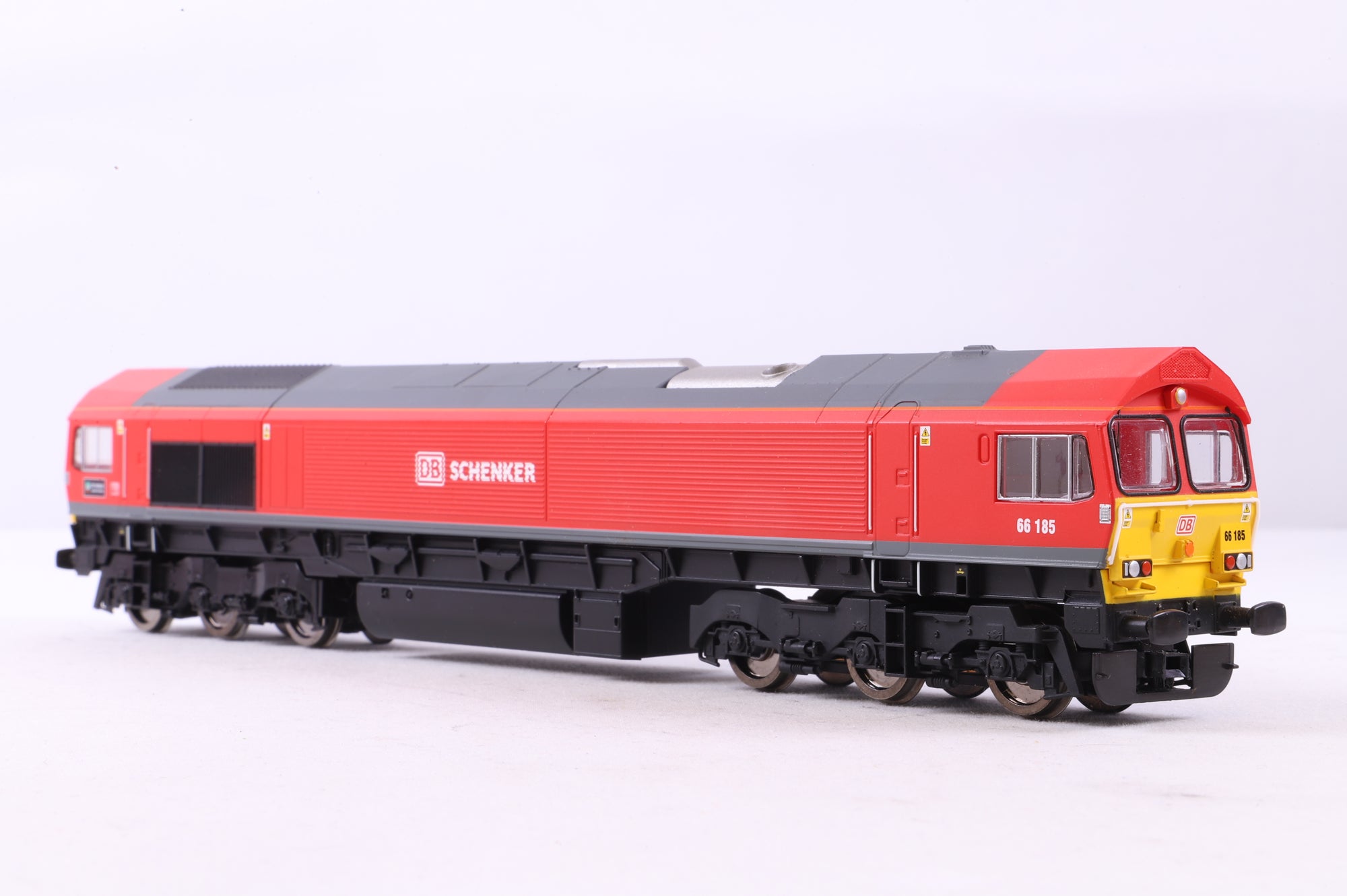 Hornby OO R3486 Schenker Co-Co Class 66 'DP World London Gateway' '66815', DCC Sound