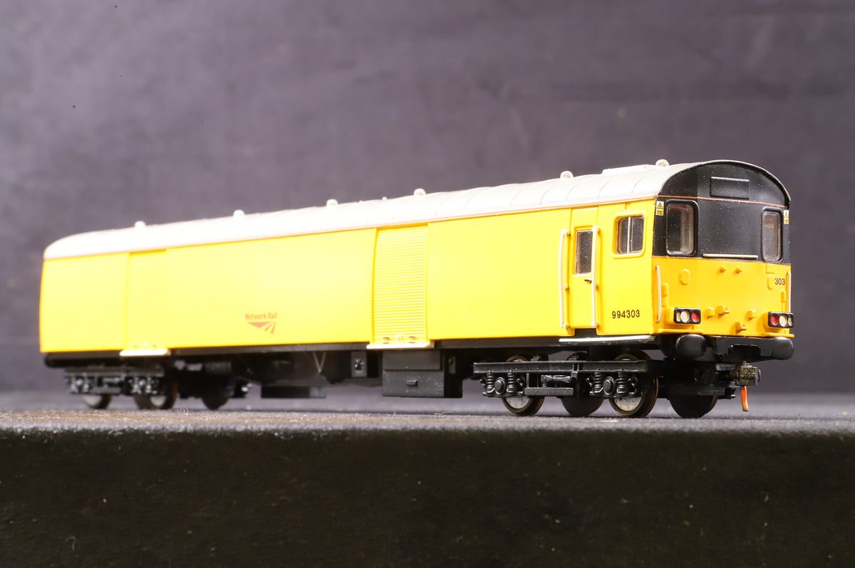 Replica Railways OO PCV &#39;994303&#39; Network Rail Repainted