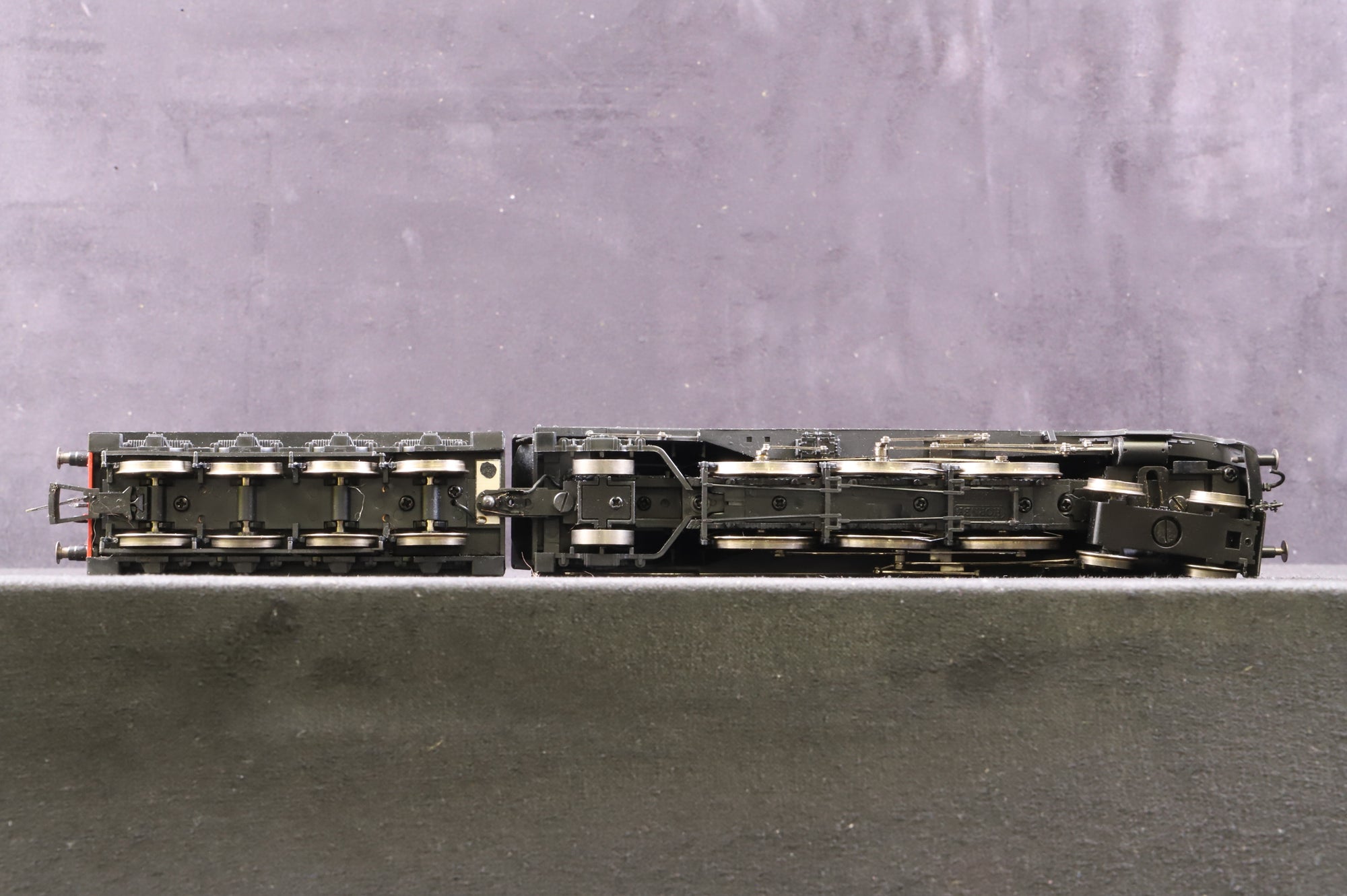 Hornby OO R2338 Class A4 '4901' 'Sir Charles Newton' NE Black DCC Fitted