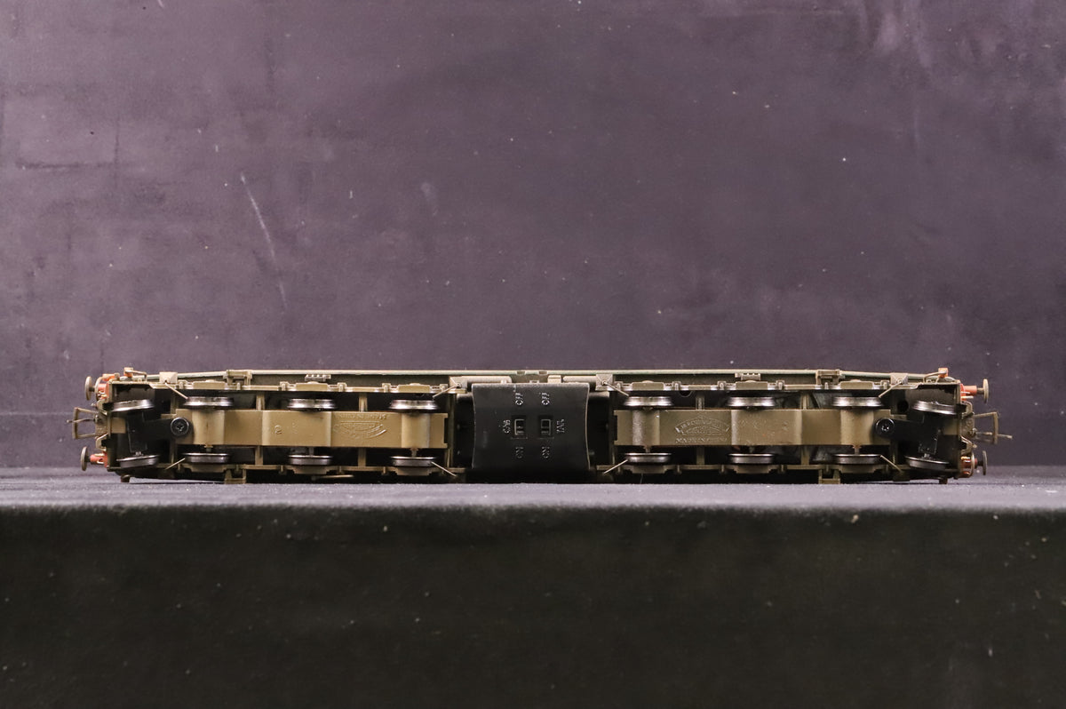 Bachmann OO 32-481WDS Class 40 D369 in BR Green w/ Small Yellow Panels &amp; White Stripe - DCC Sound &amp; Weathered