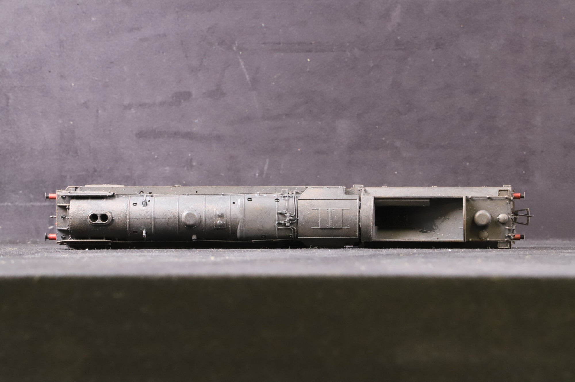 WORKSHOP Bachmann OO Class 9F 92212 in BR Black w/ Late Crests - Weathered