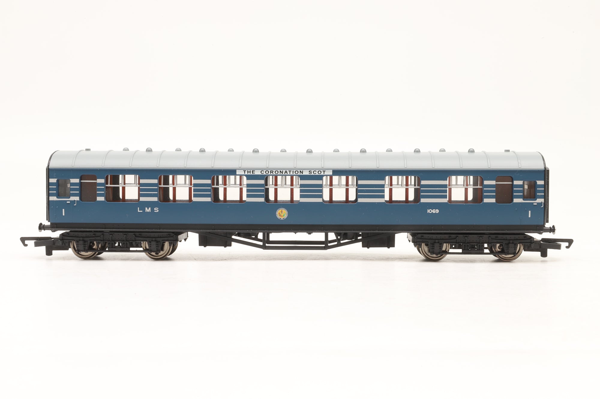 Hornby OO R2371M Coronation Scot Train Pack