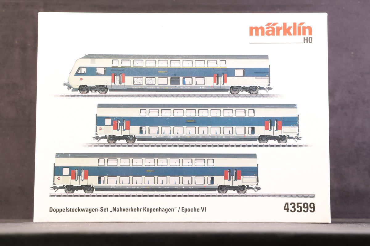 Marklin HO 43599 Copenhagen Commuter Service Bi-Level Car Set