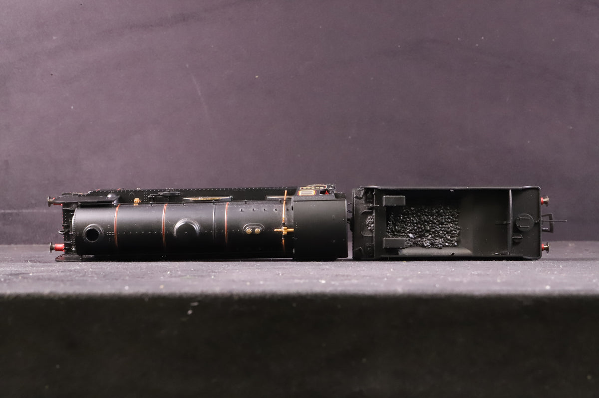 Hornby OO R2744 Schools Class &#39;30932&#39; &#39;Blundell&#39;s&#39; BR Lined Black E/C