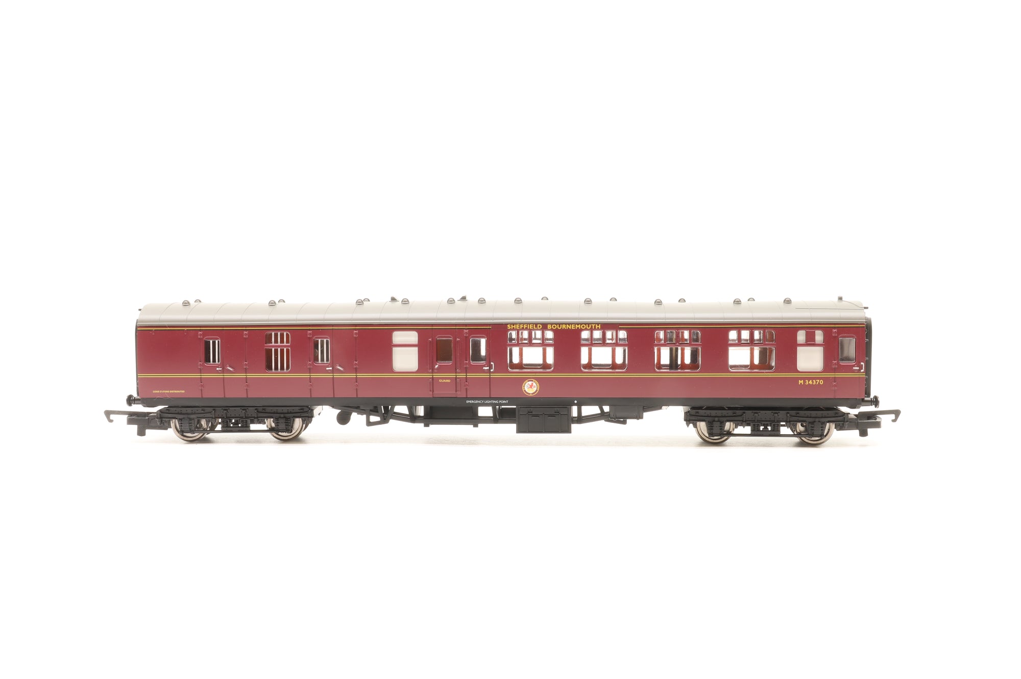 Hornby OO R4229 'The Pines Express' Coach Pack