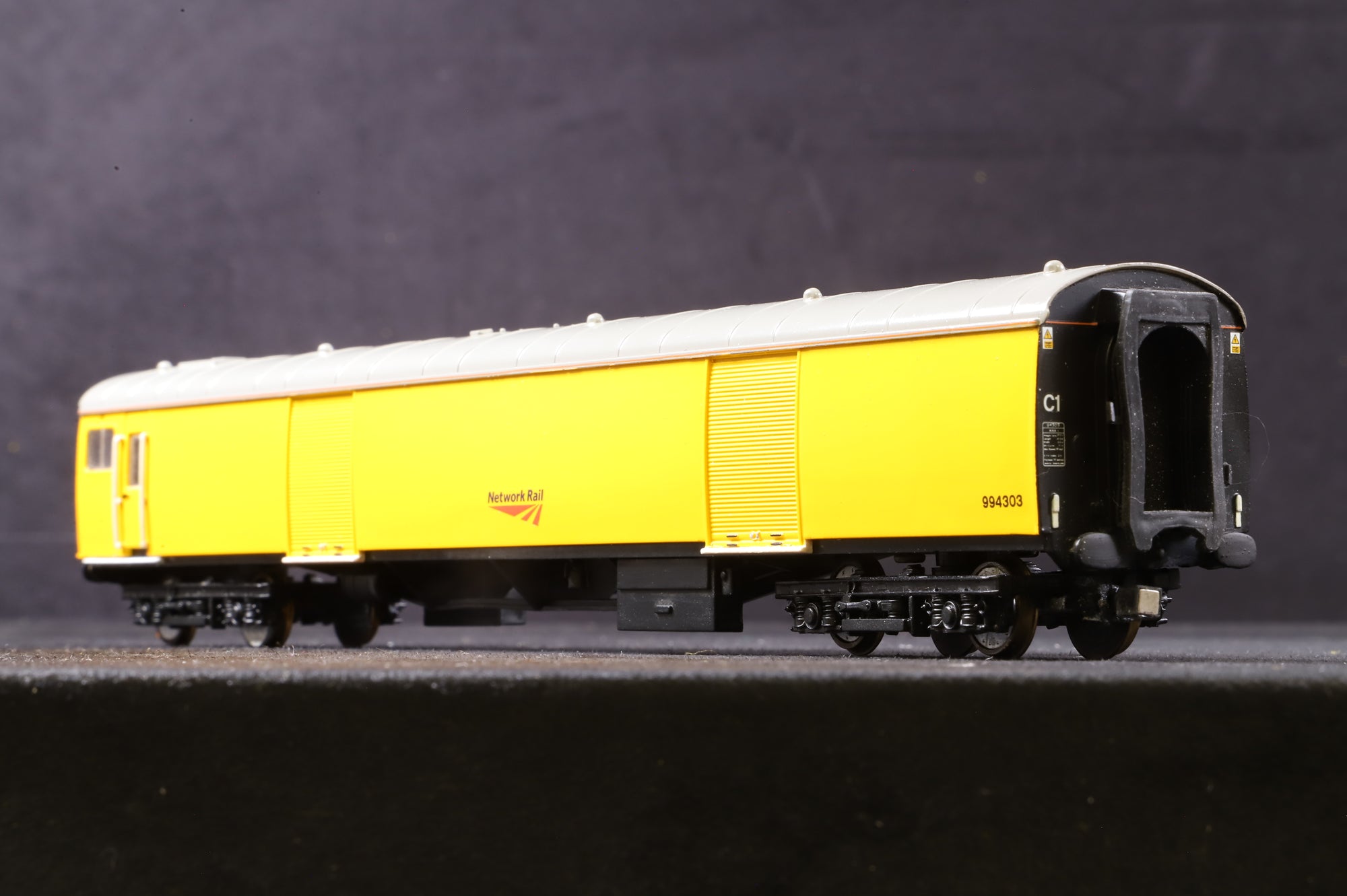 Replica Railways OO PCV '994303' Network Rail Repainted
