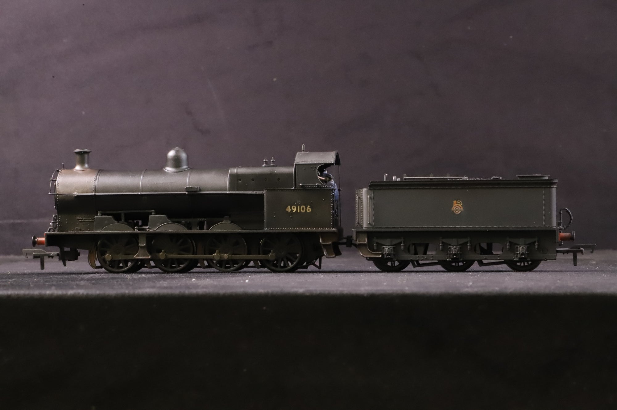 Bachmann OO 31-481 Class G2A '49106' BR Black E/C Weathered