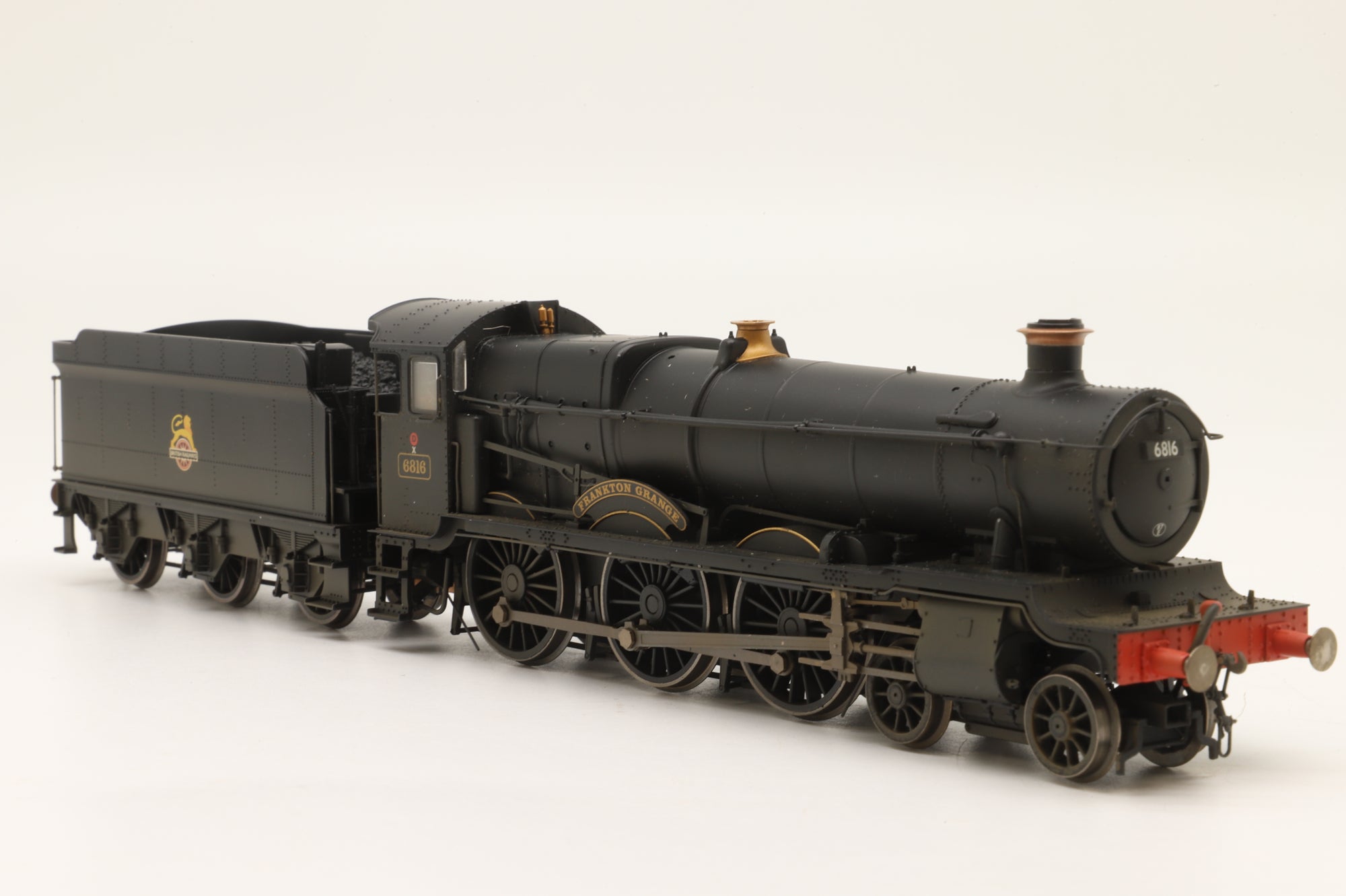 Hornby OO R2548 Grange Class 6816 'Frankton Grange' in BR Black w/ Early Crests - Weathered