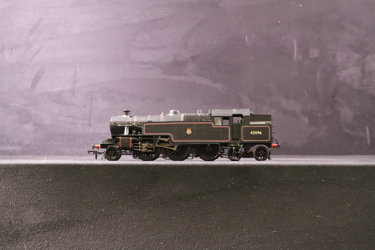 Bachmann OO 32-876 Fairburn Tank 42096 in BR Lined Black w/ Early Crests