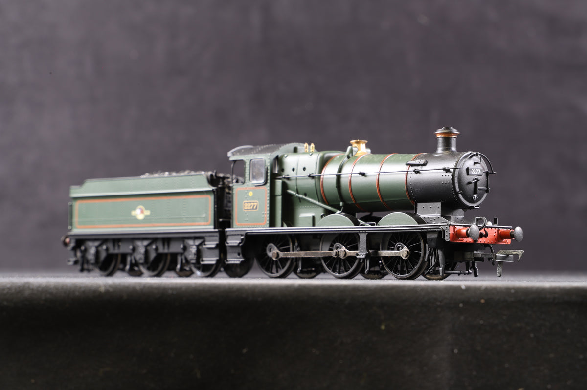 Bachmann OO 32-302 Collett Goods &#39;2277&#39; BR Lined Green L/C