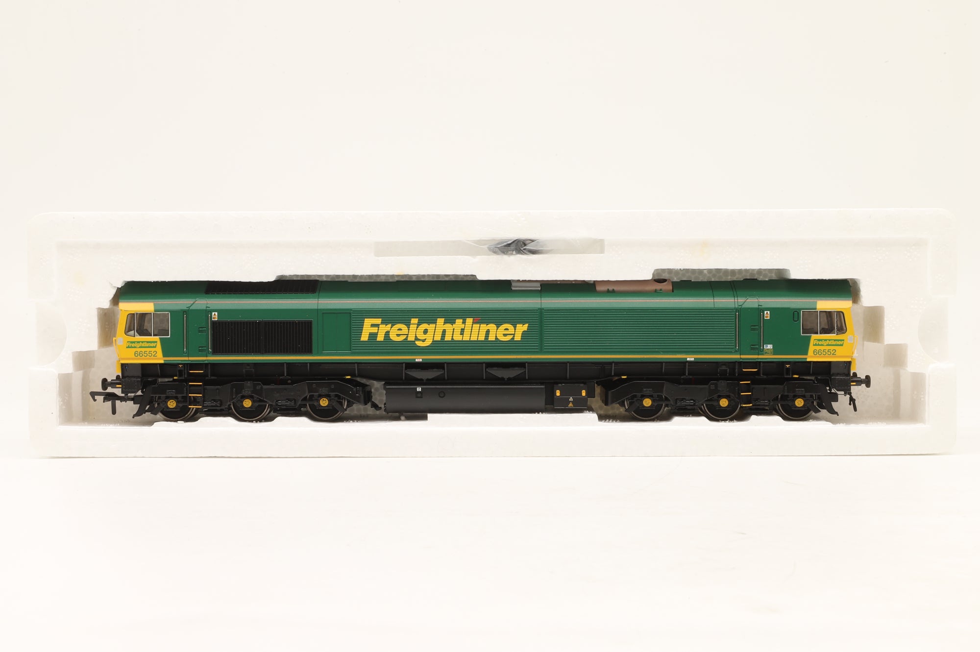 Bachmann OO 32-725Y Class 66/5 Diesel '66552' Freightliner