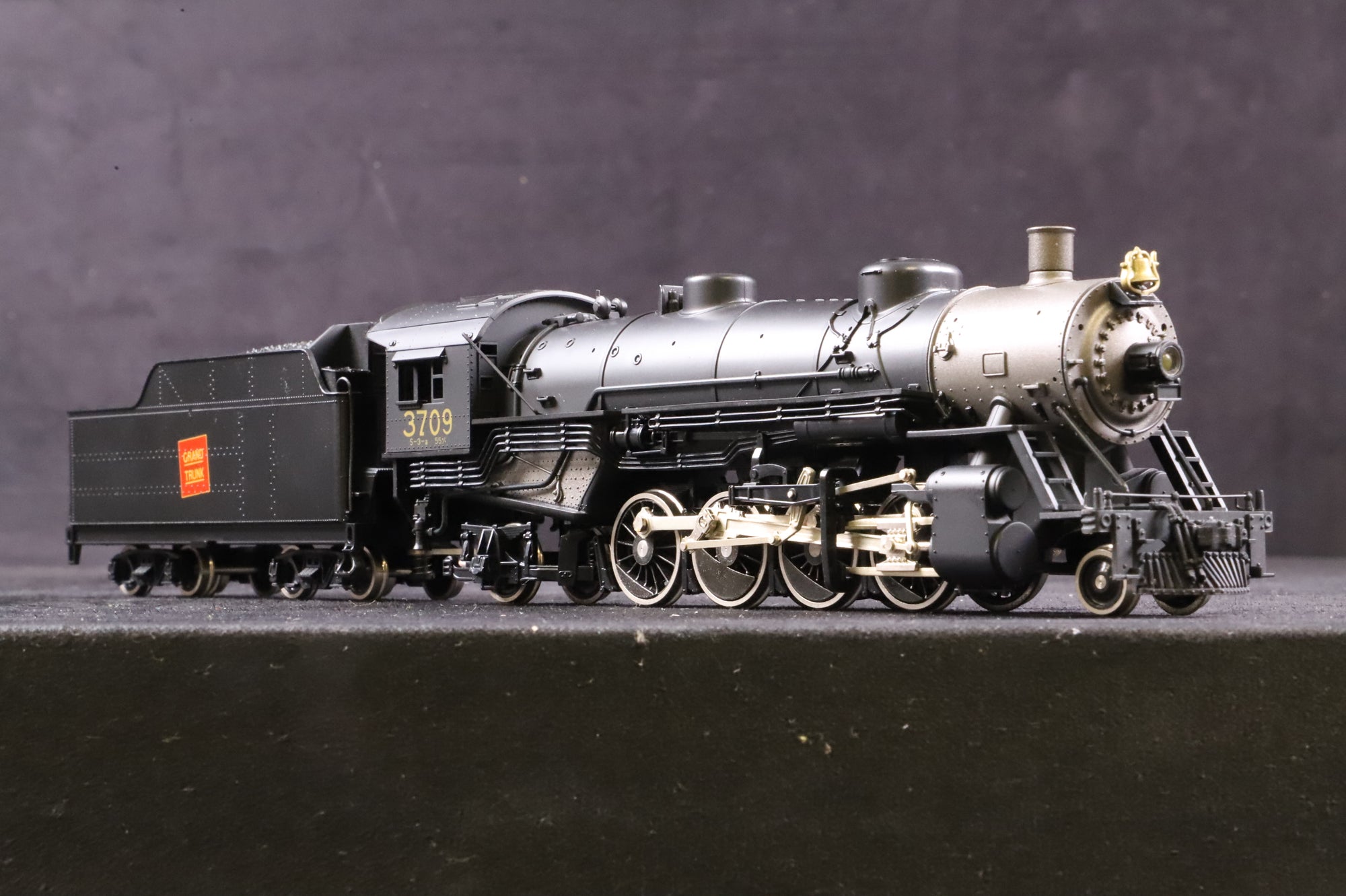 Genesis HO G9014 USRA 2-8-2 '3709' Grand Trunk