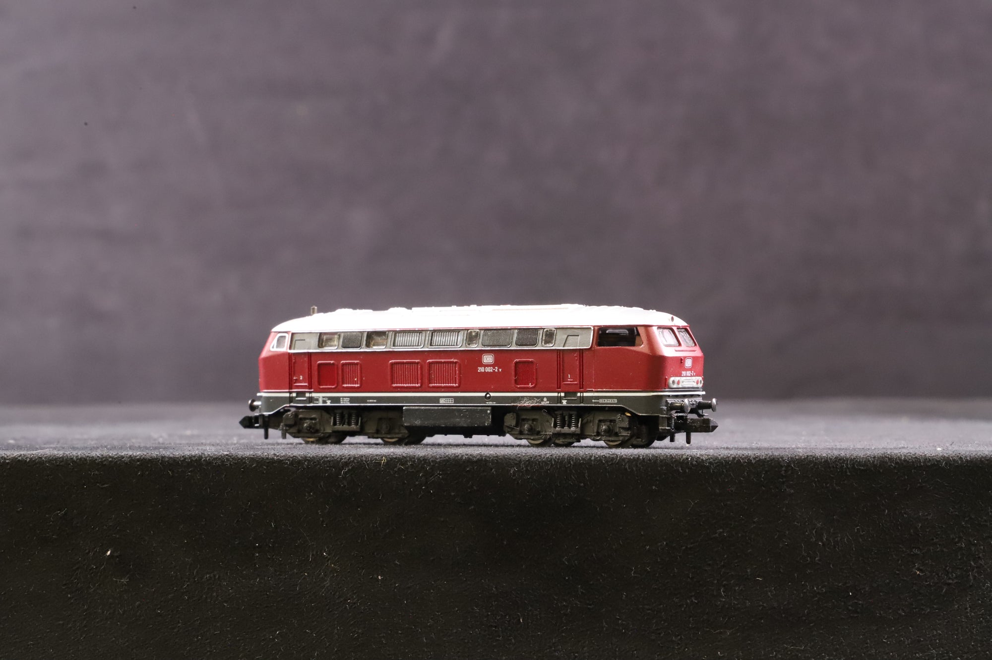 Fleischmann N 7232 Class BR 210 DB Diesel Locomotive