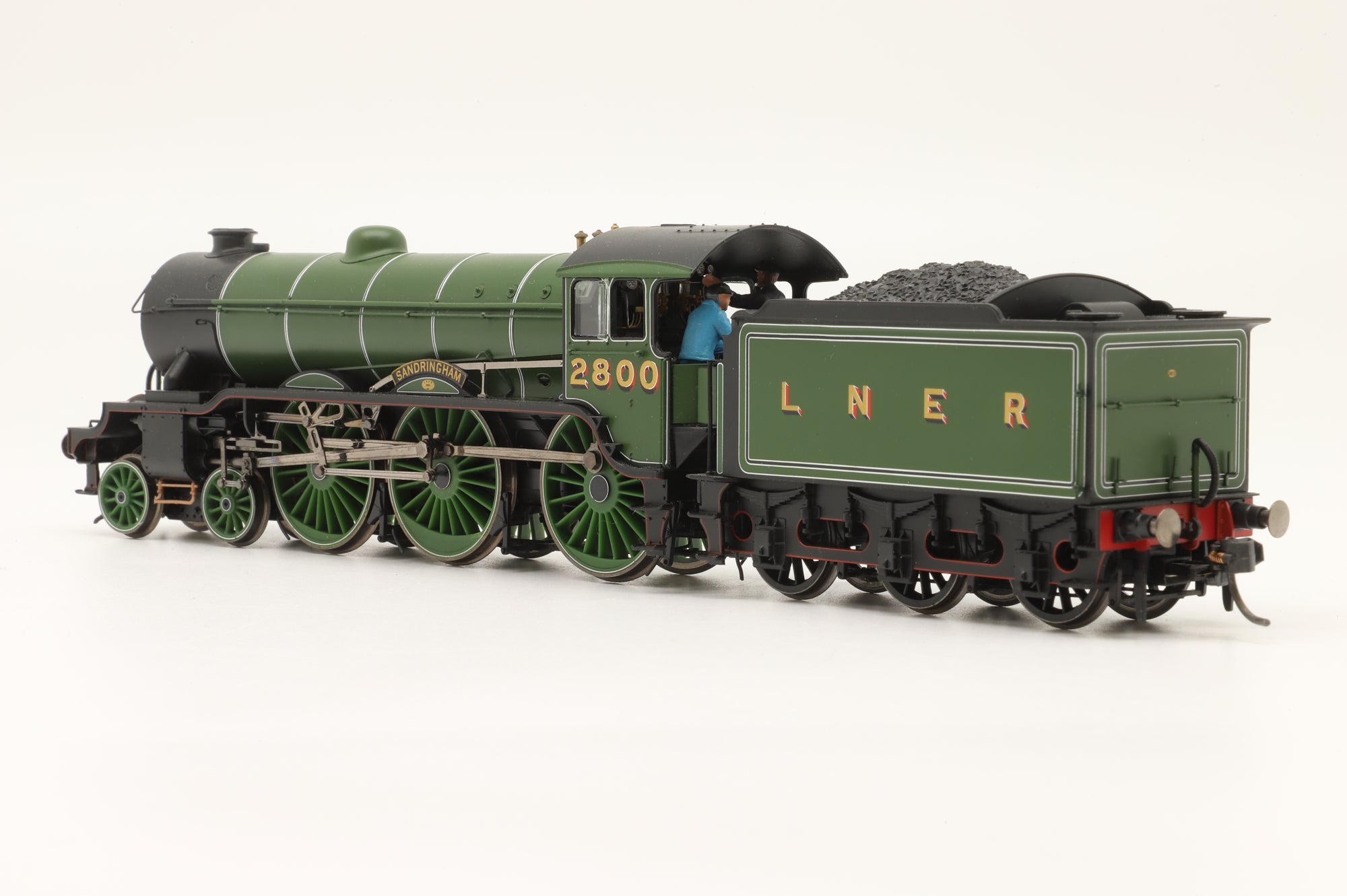 Hornby OO R2920 LNER Class B17/1 'Sandringham' '2800', DCC Sound