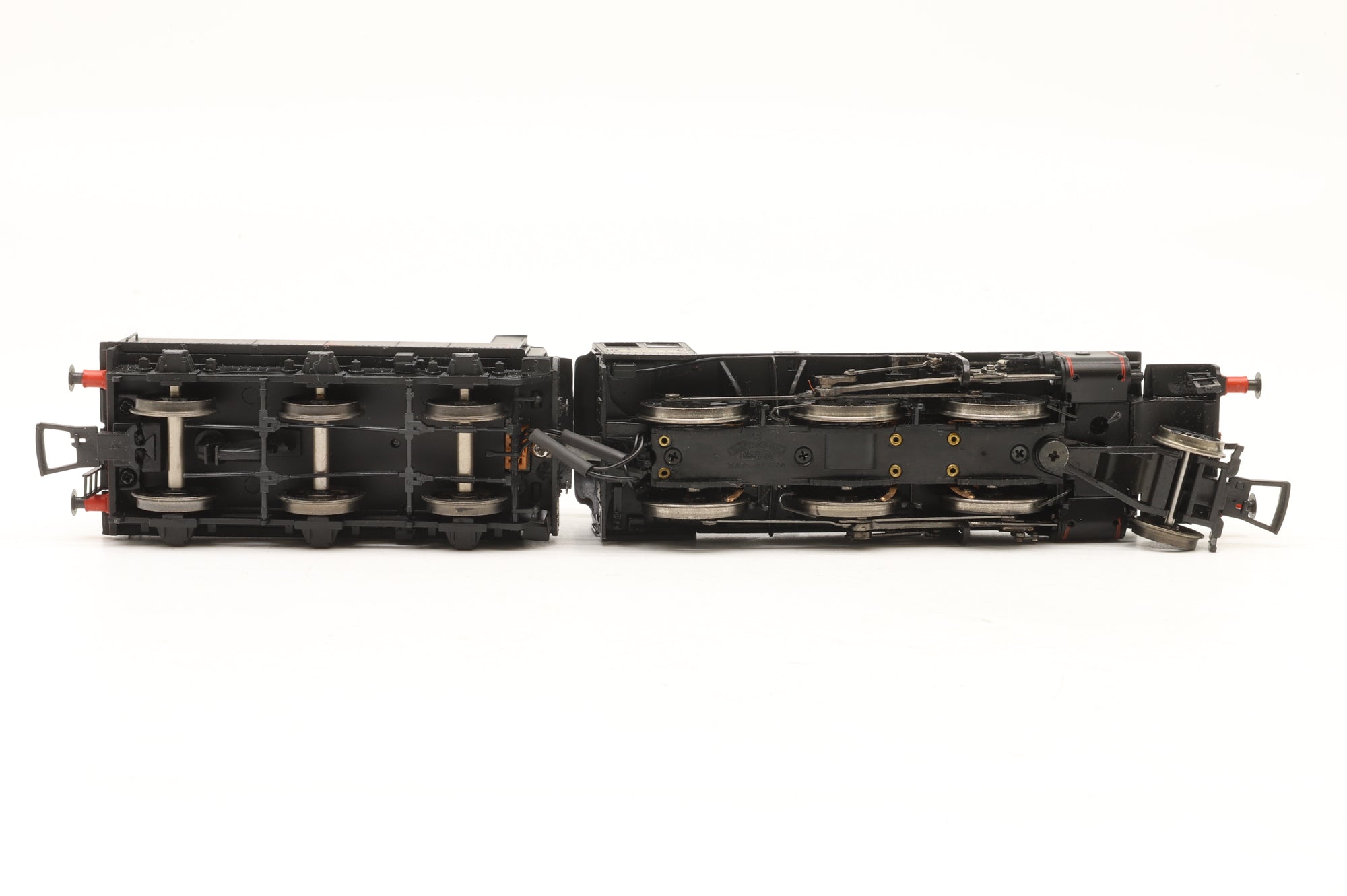Bachmann OO 32-829 Ivatt Class 2 '46426' BR Lined Black L/C