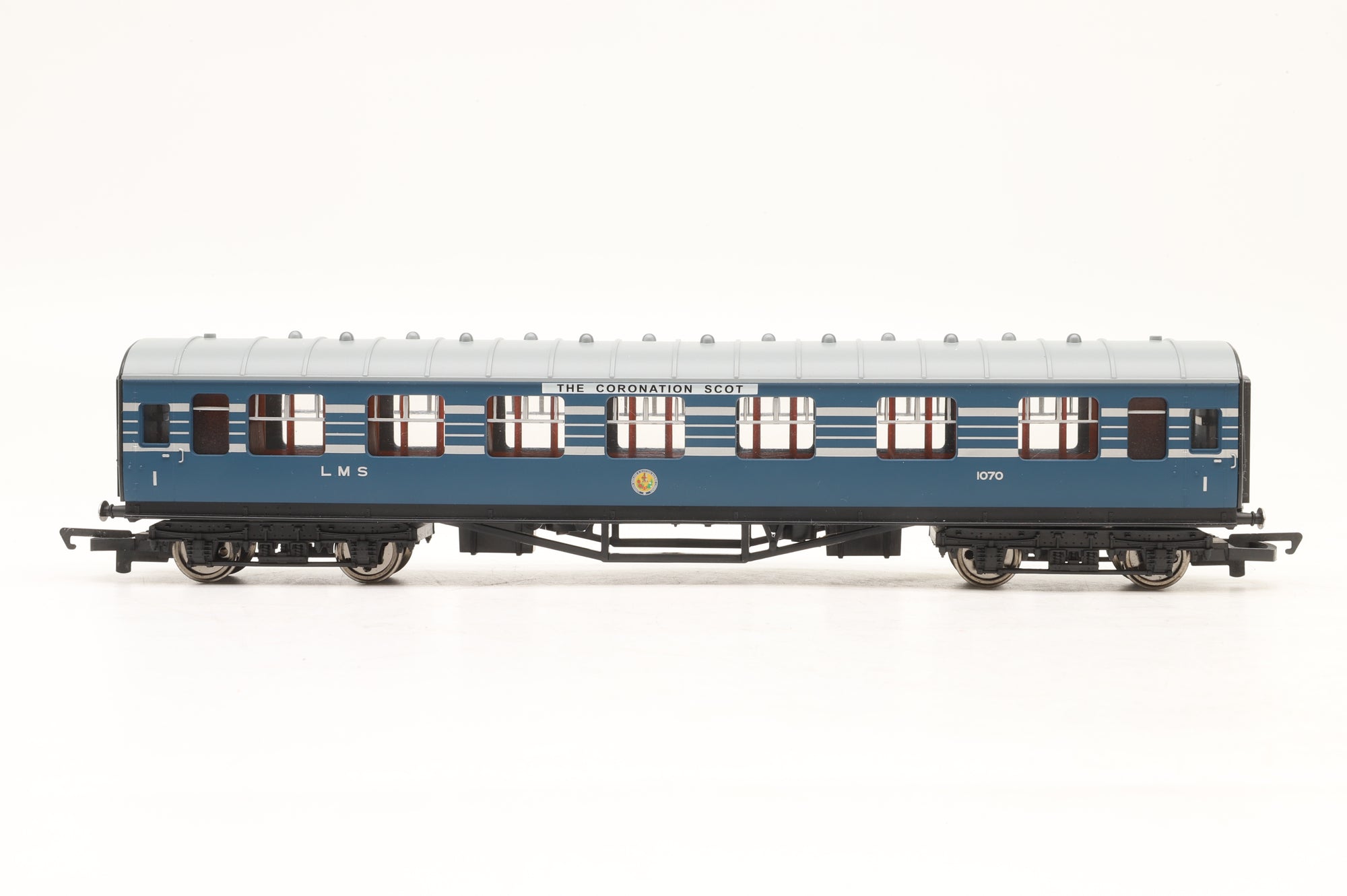 Hornby OO R2371M Coronation Scot Train Pack