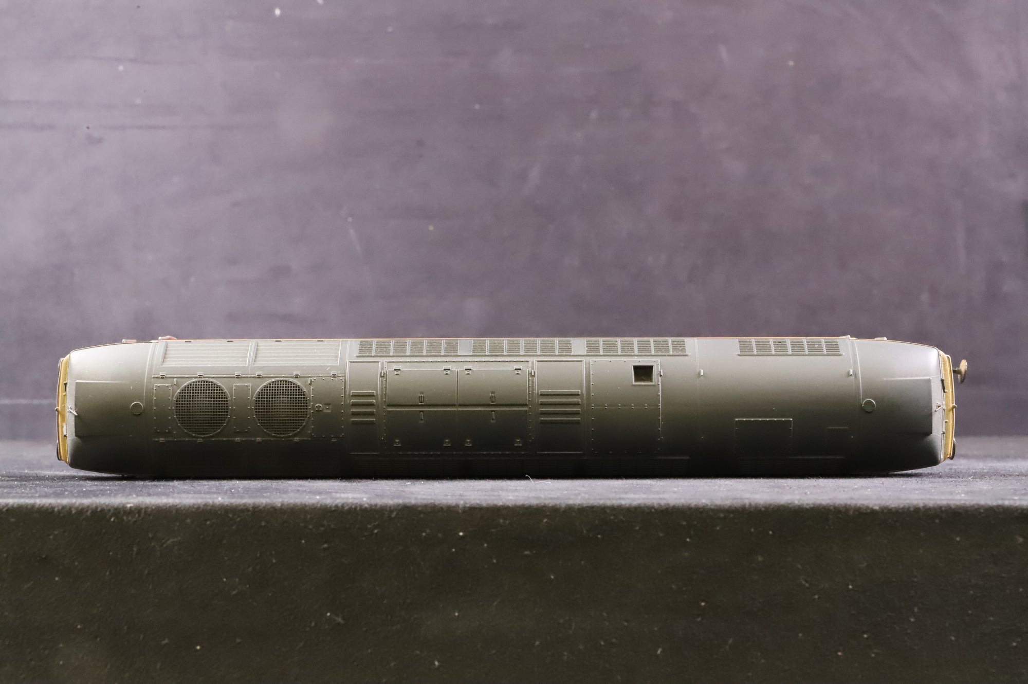 Heljan OO 4620 Class 47 47778 'Irresistible' in BR RES Livery - DCC Sound & Weathered