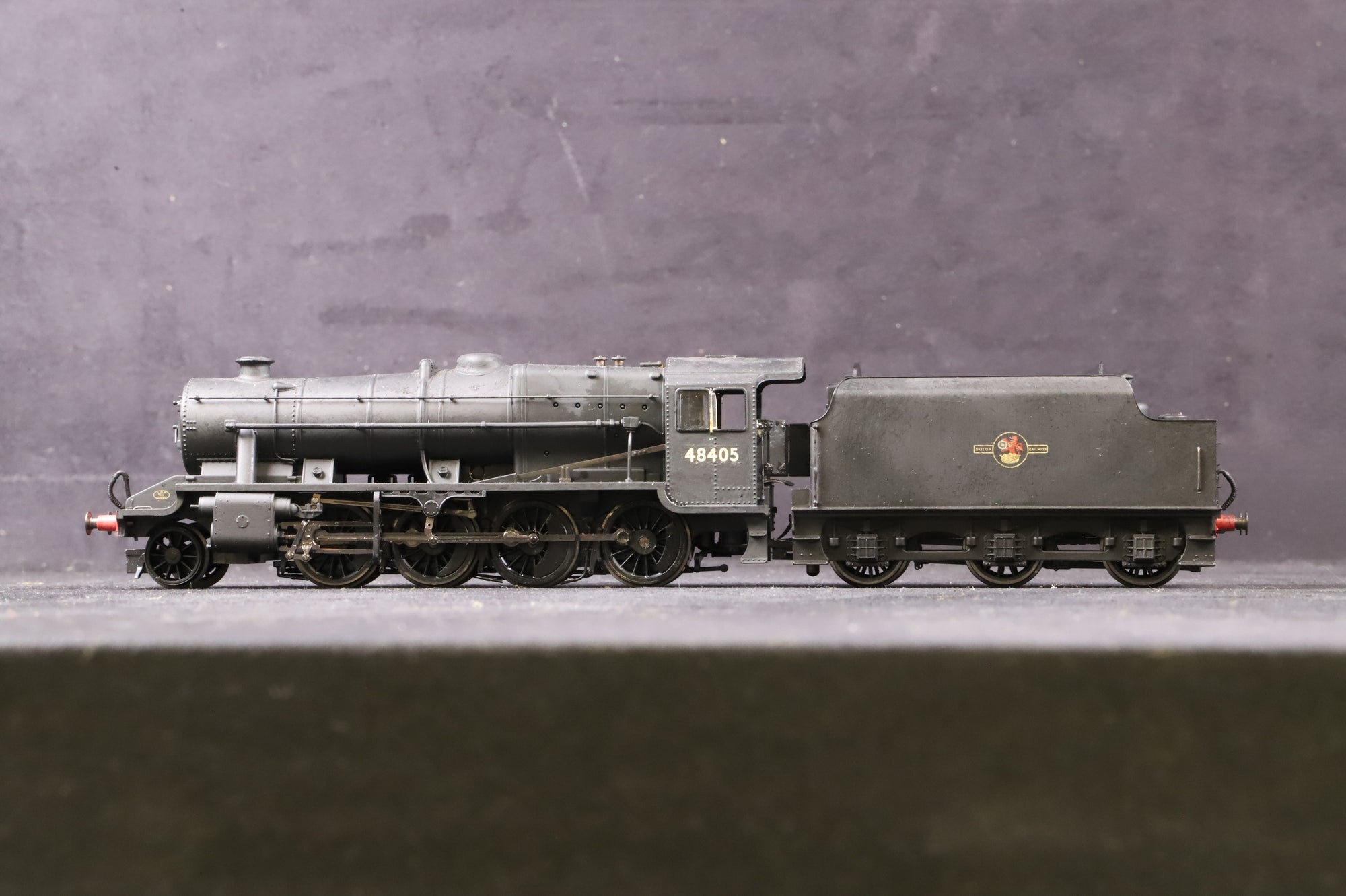 WORKSHOP Hornby OO Class 8F 48405 in BR Black w/ Late Crests
