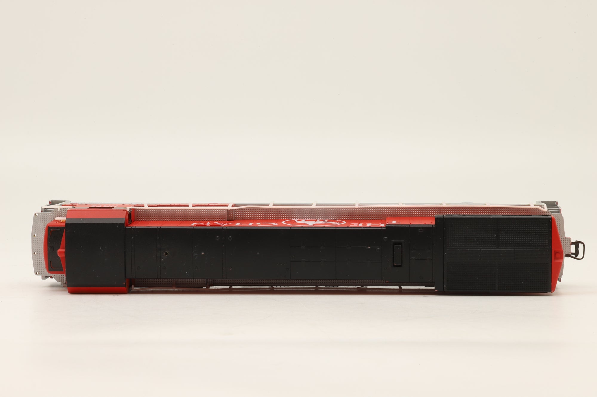 WORKSHOP Frateschi HO 'The Ghan' Train Set Incl. GE C30-7 & 3x Budd Coaches