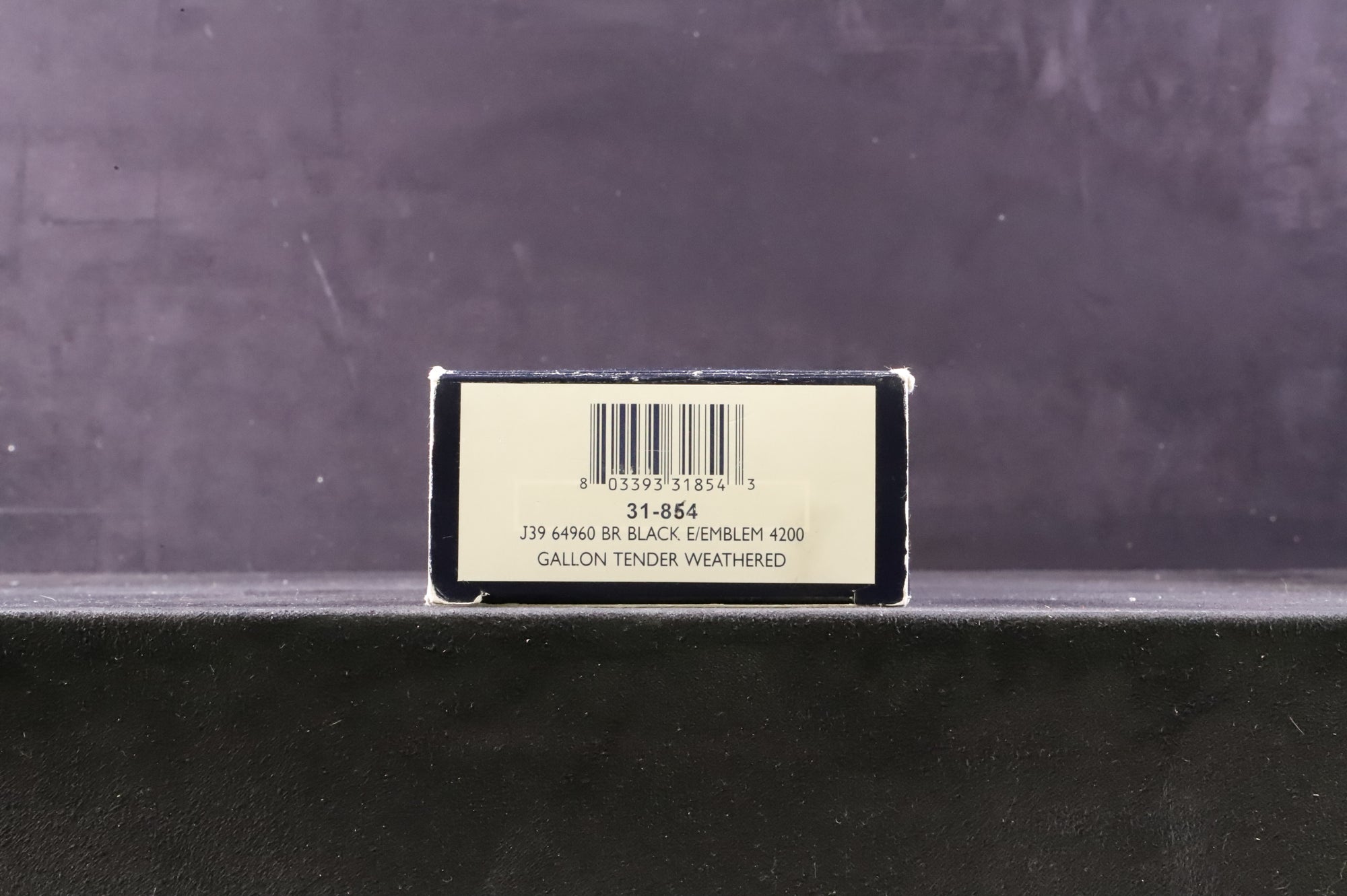 Bachmann OO 31-854 J39 646960 in BR Black w/ Early Crests & 4200 Gallon Tender - Weathered