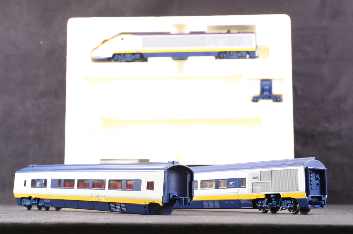 Hornby OO R665A Class 373 Eurostar 4 Car Train Pack