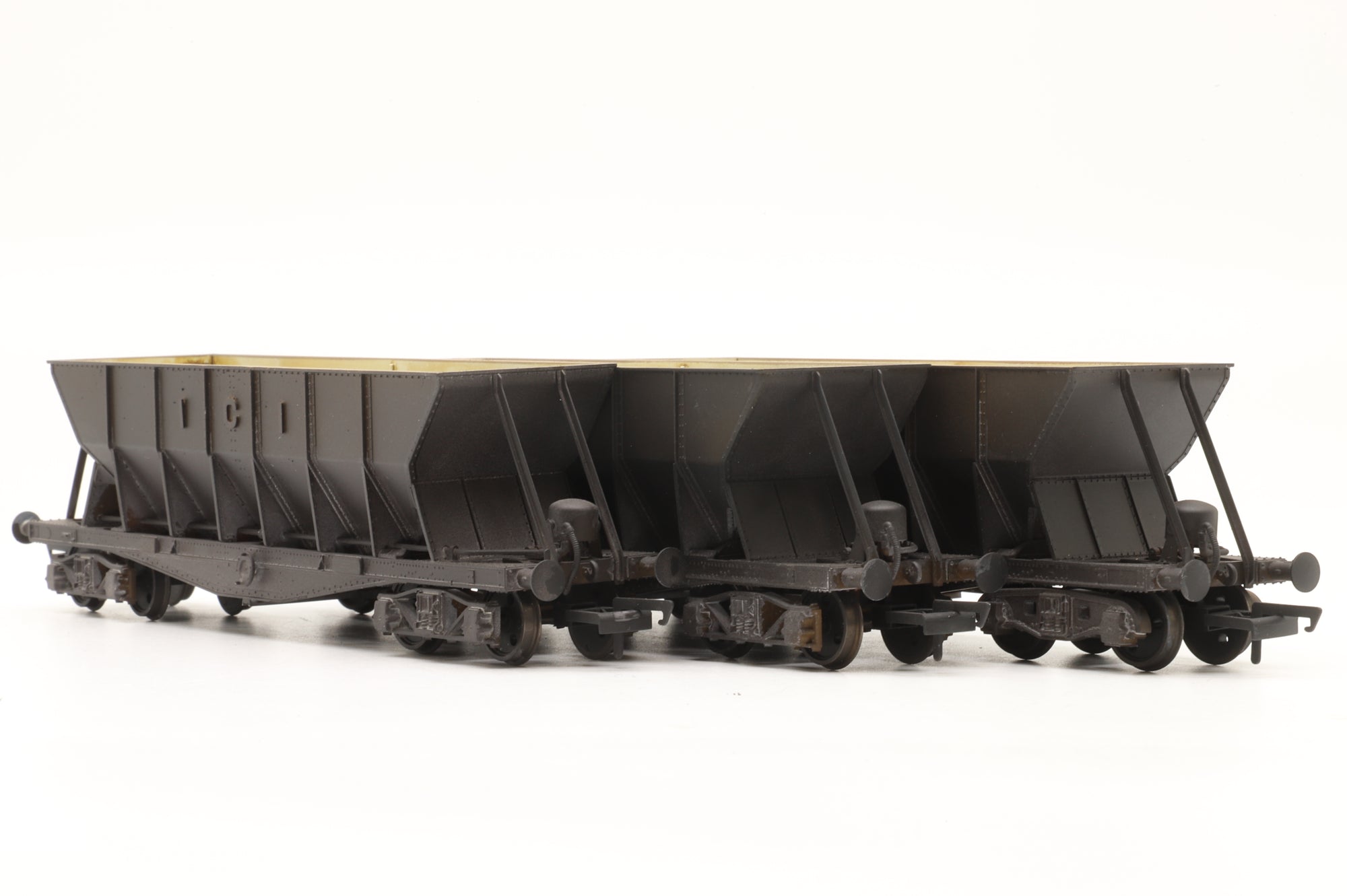 Oxford Rail OO Rake of 3 ICI Hoppers 3299/3222/3215 - Heavily Weathered
